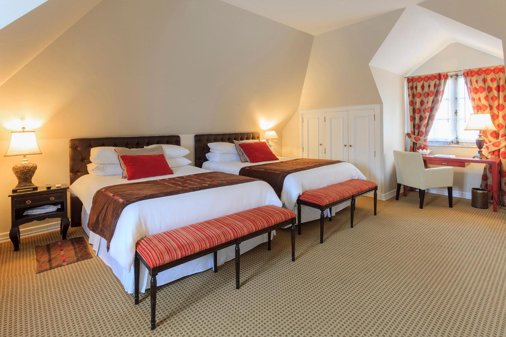 Superior King Suite photo 3
