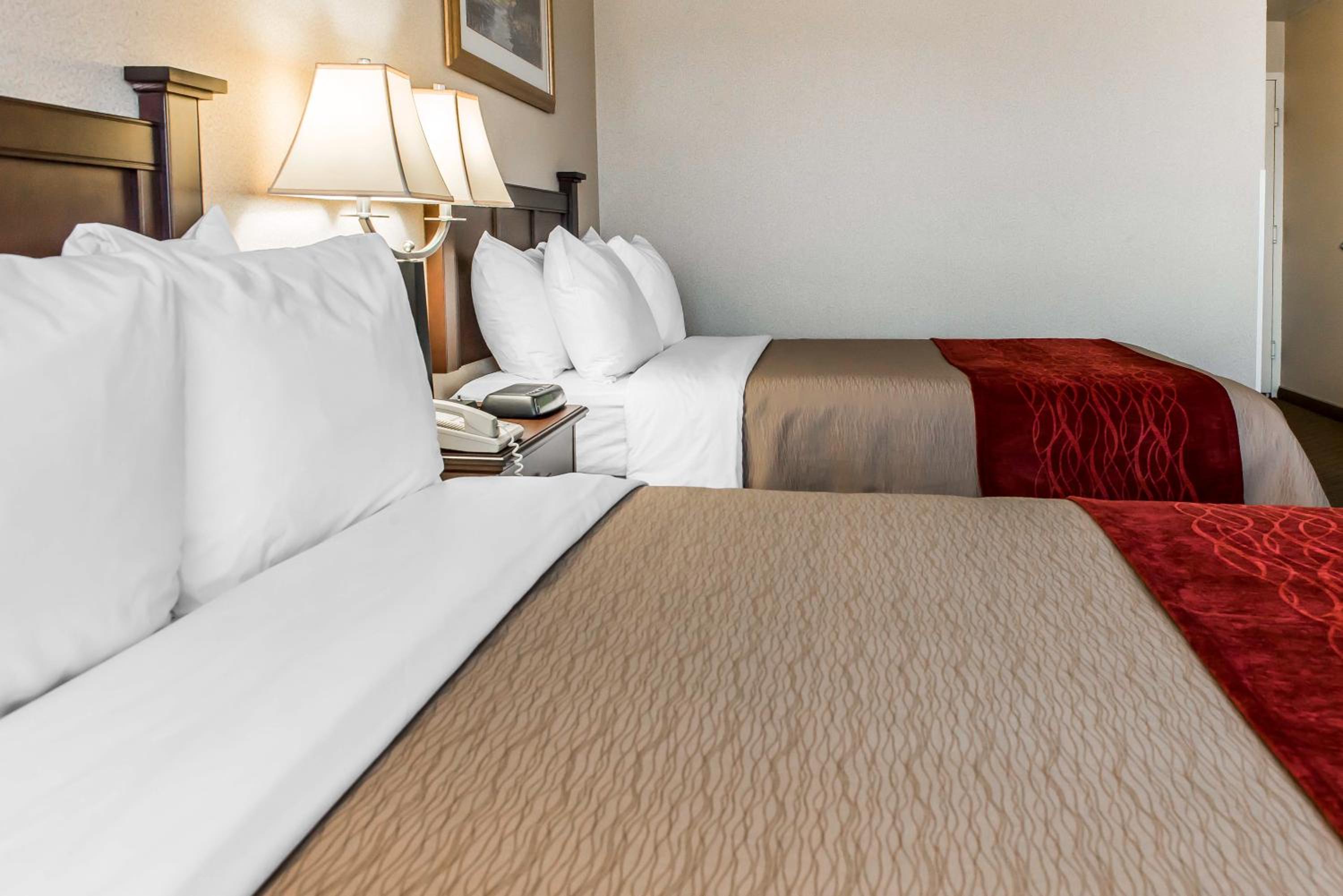 Double Room with Two Double Beds - Non-Smoking - Photo 4