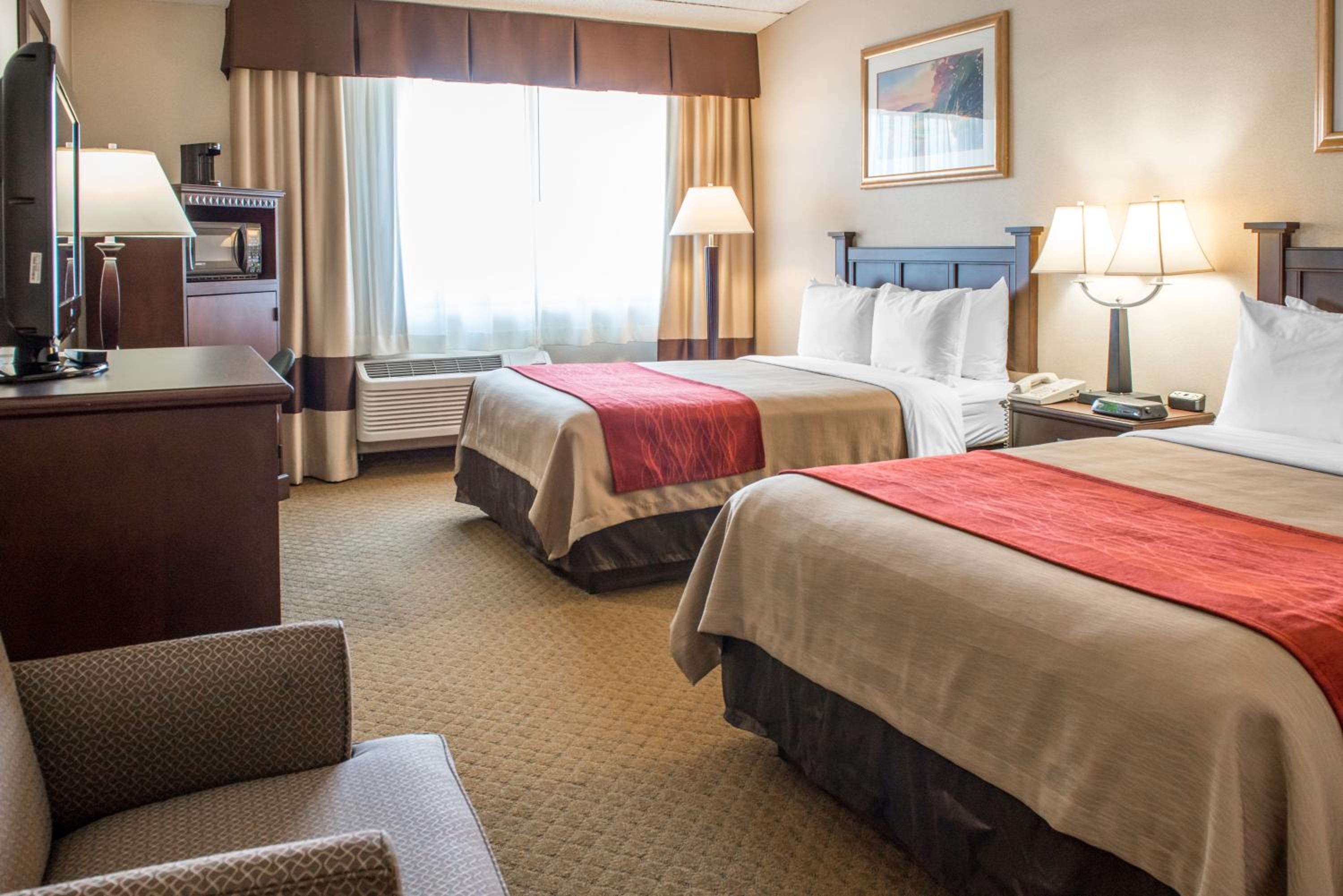 Double Room with Two Double Beds - Non-Smoking - Photo 1