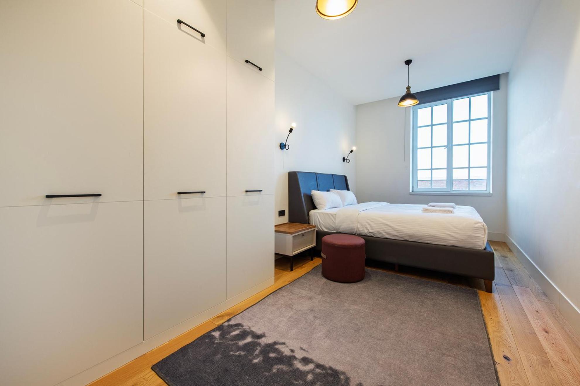 Family Two-Bedroom Apartment with View photo 2