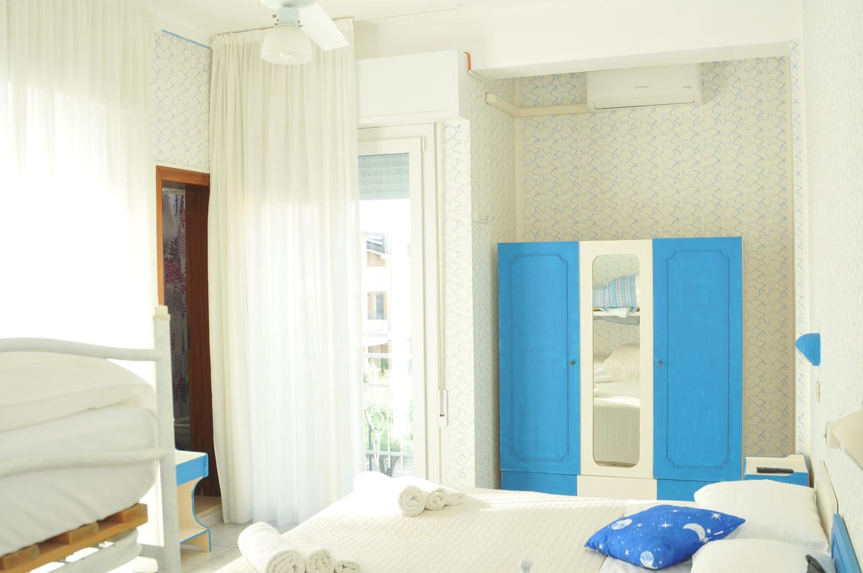 Double Room with Balcony photo 2