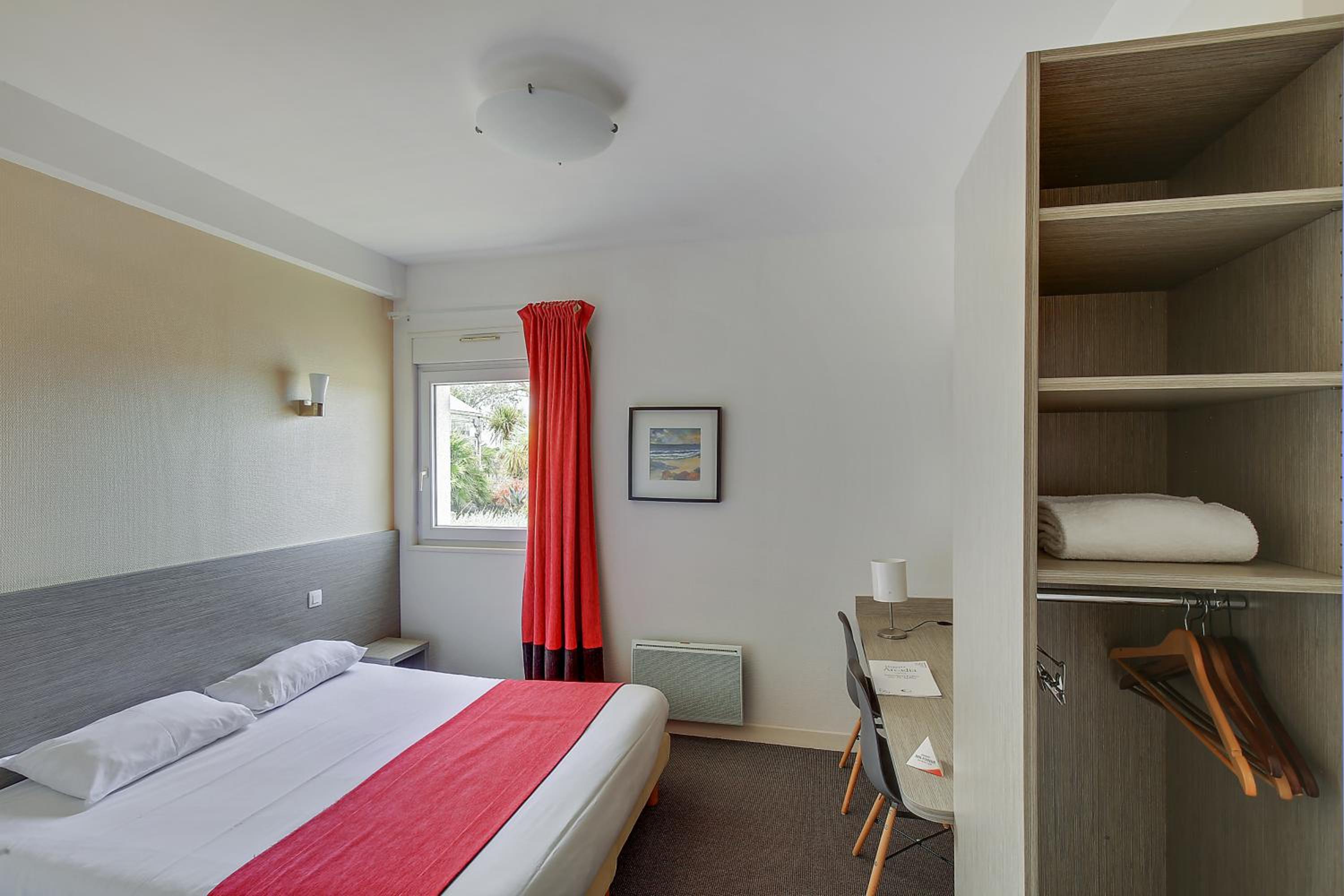 Standard Double Room photo 2