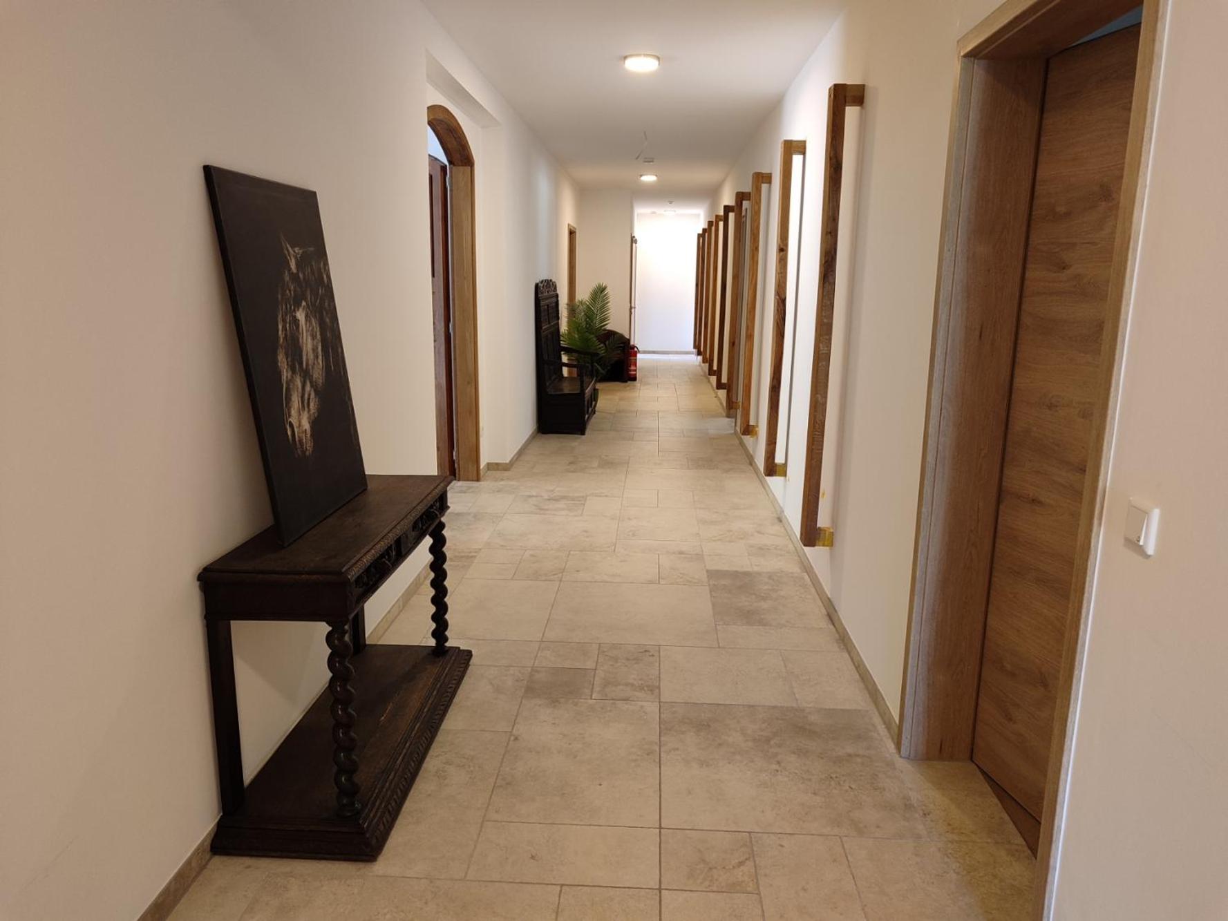 Two-Bedroom Apartment with Balcony photo 3
