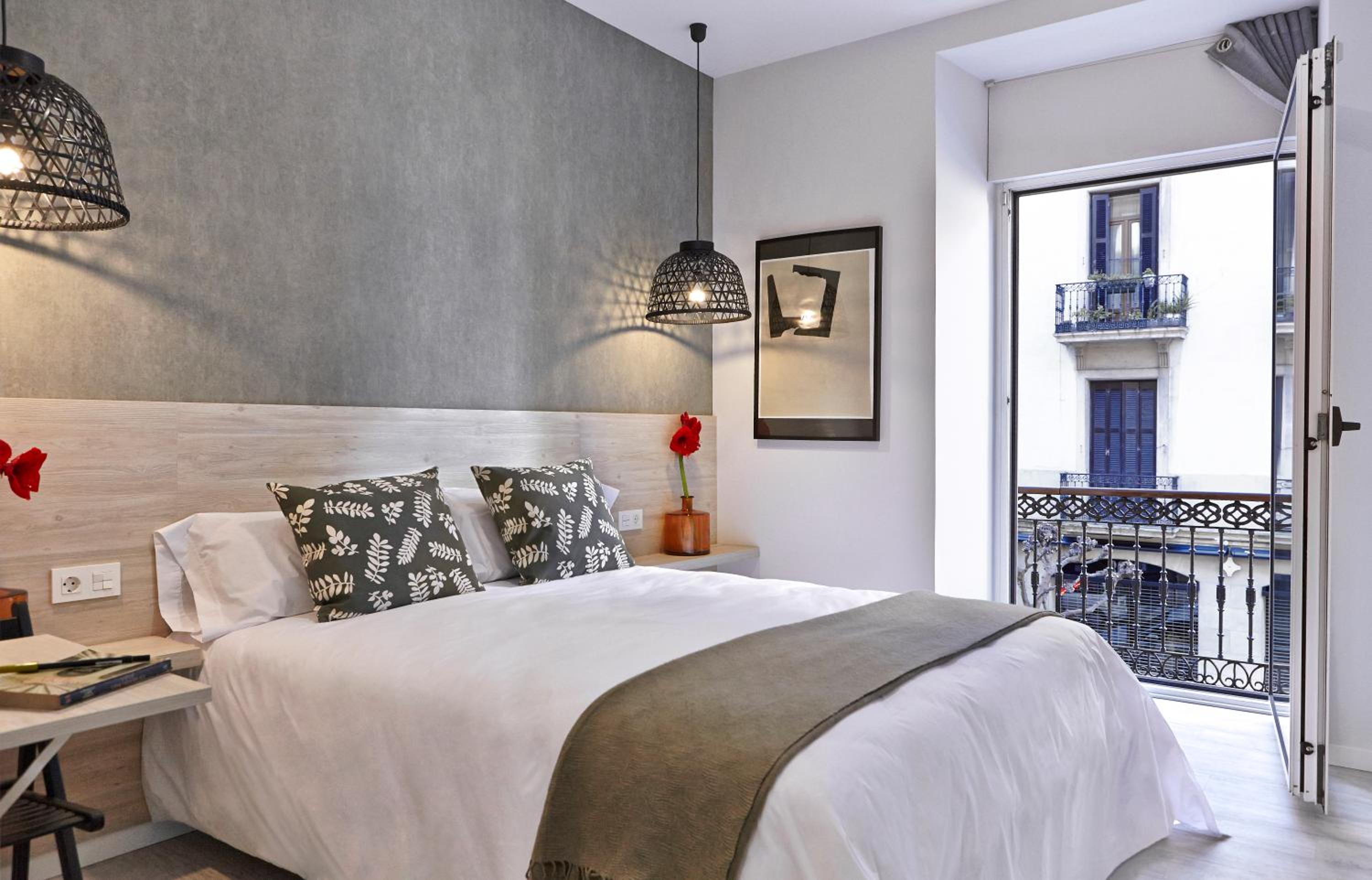 Habitación Doble o Twin Superior con vistas a la ciudad con balcón