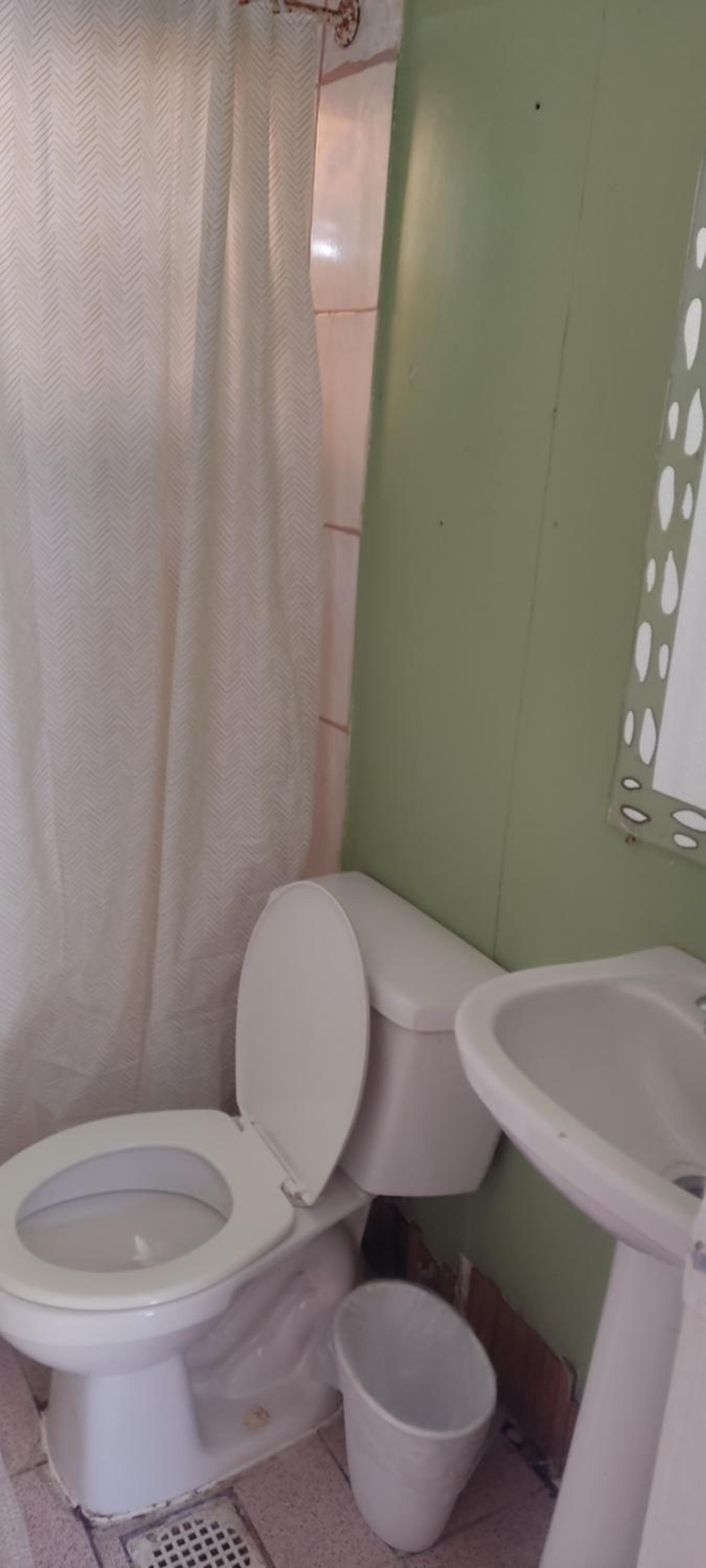 Economy Twin Room photo 1