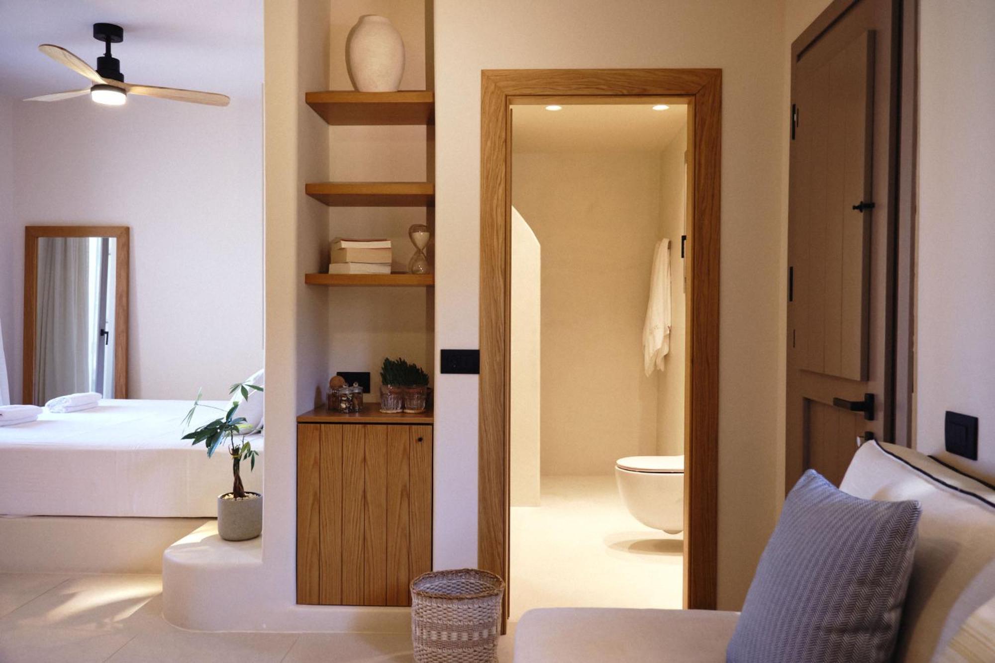 King Suite with Sea View photo 3