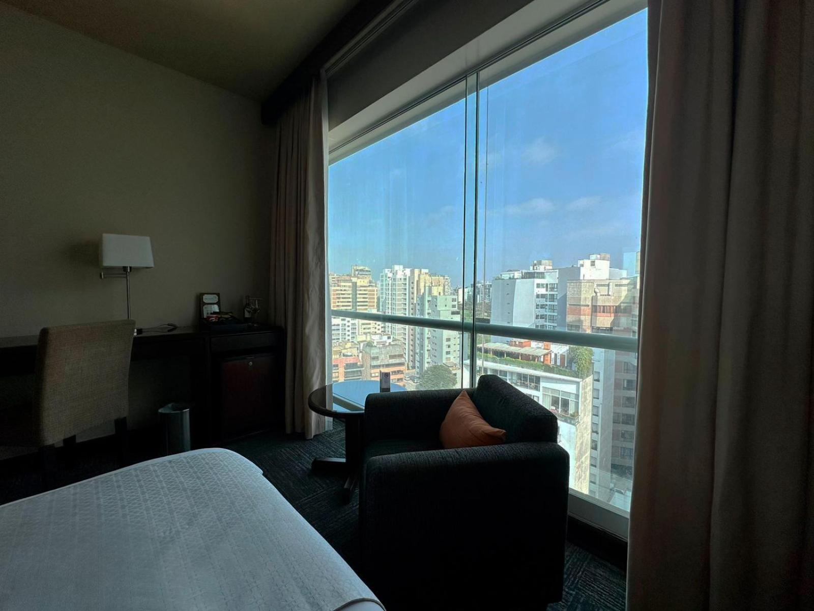 Standard King Room - Photo 2