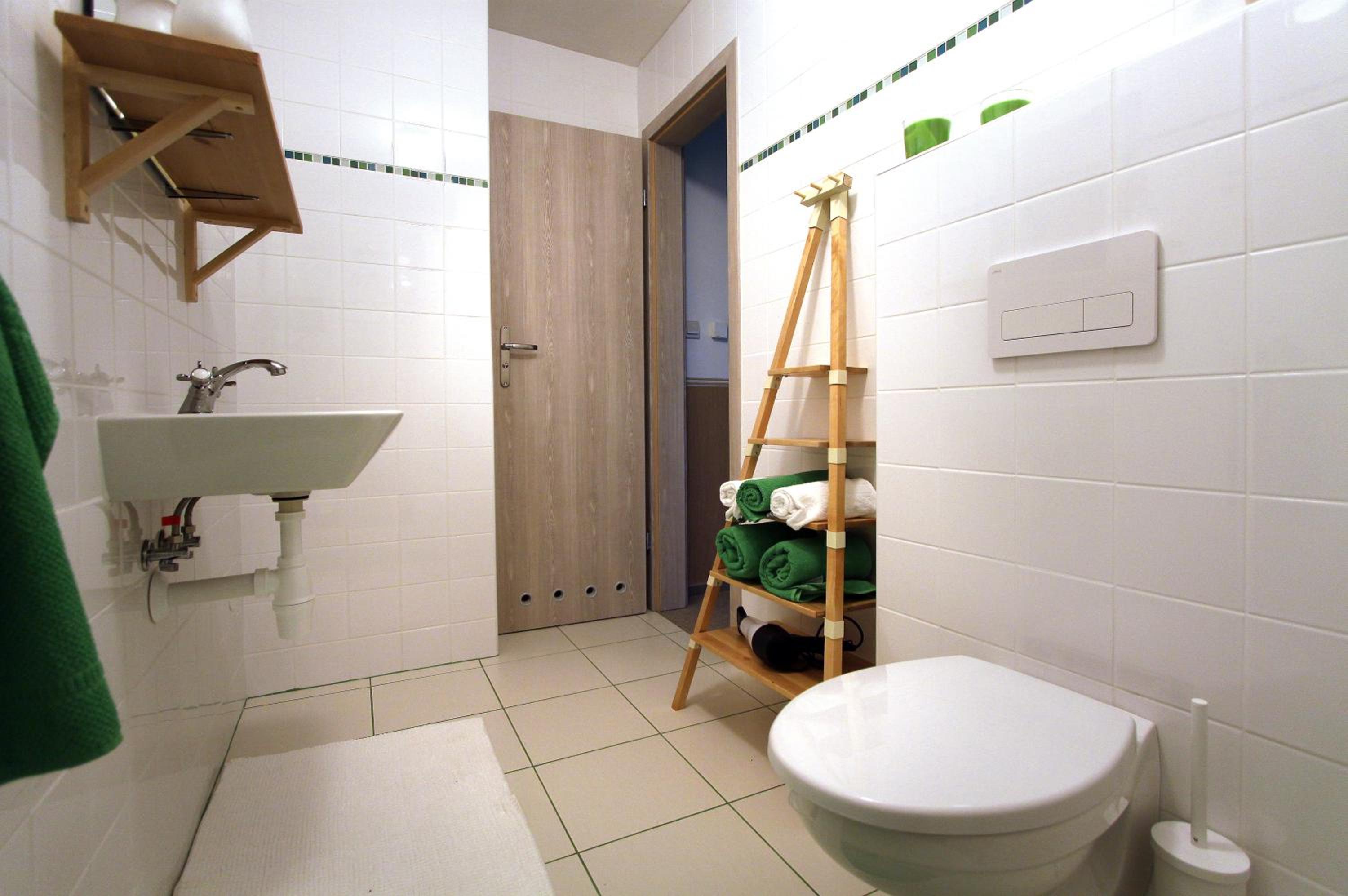 Double Room - Photo 5
