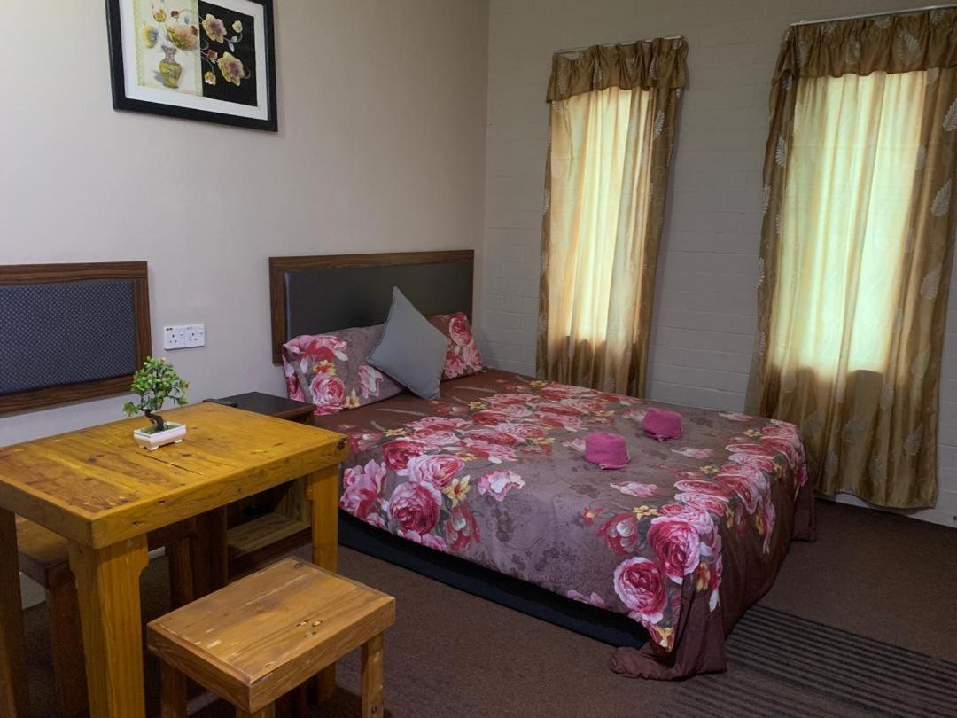 Standard Queen Room photo 1