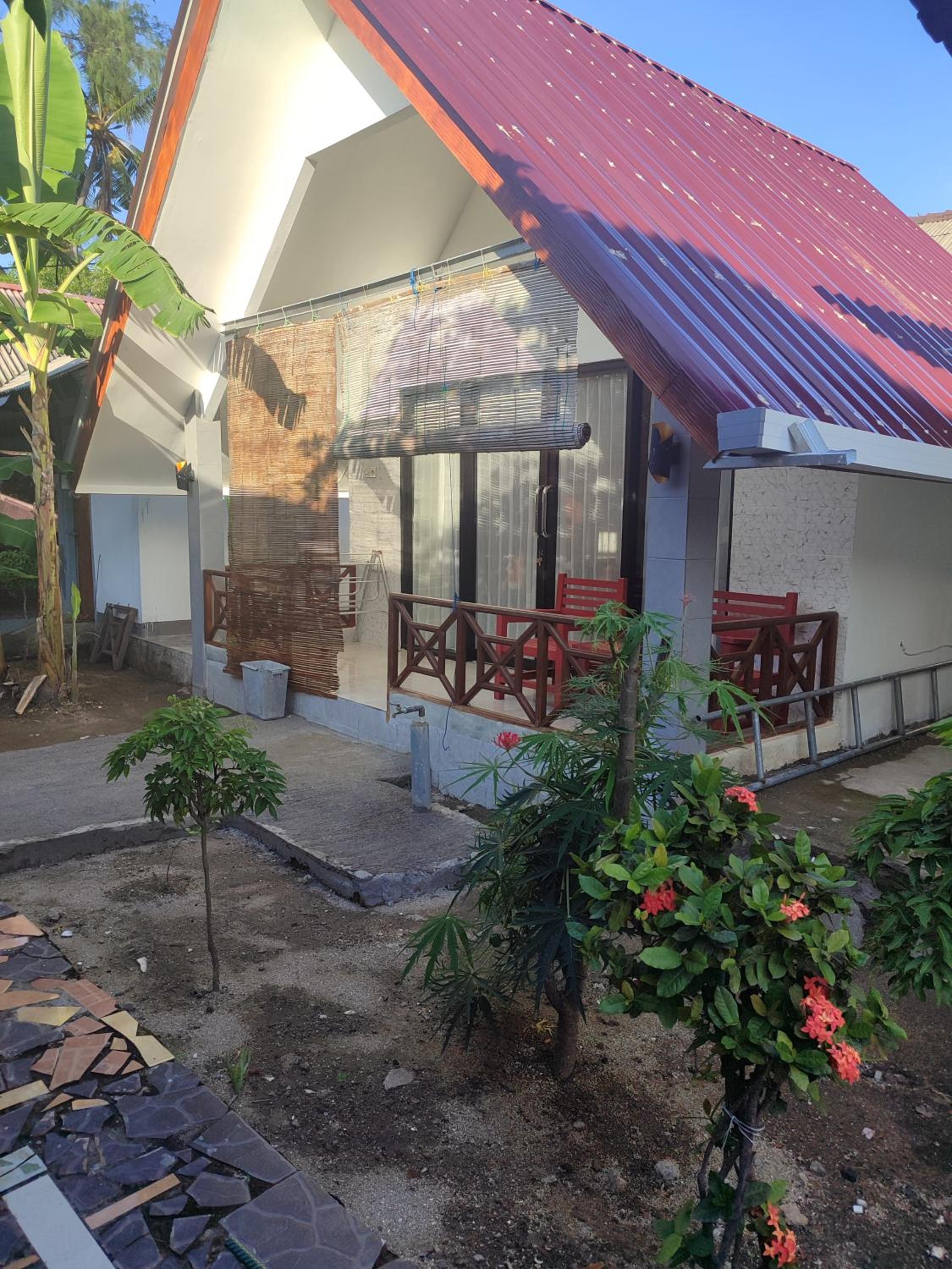Superior Bungalow - Photo 9