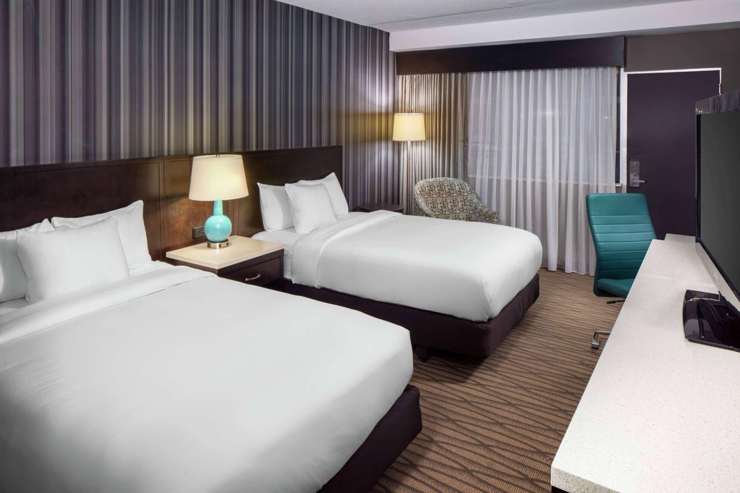 Double Room with Two Double Beds and Roll-In Shower - Mobility/Hearing Accessible - Non-Smoking photo 3