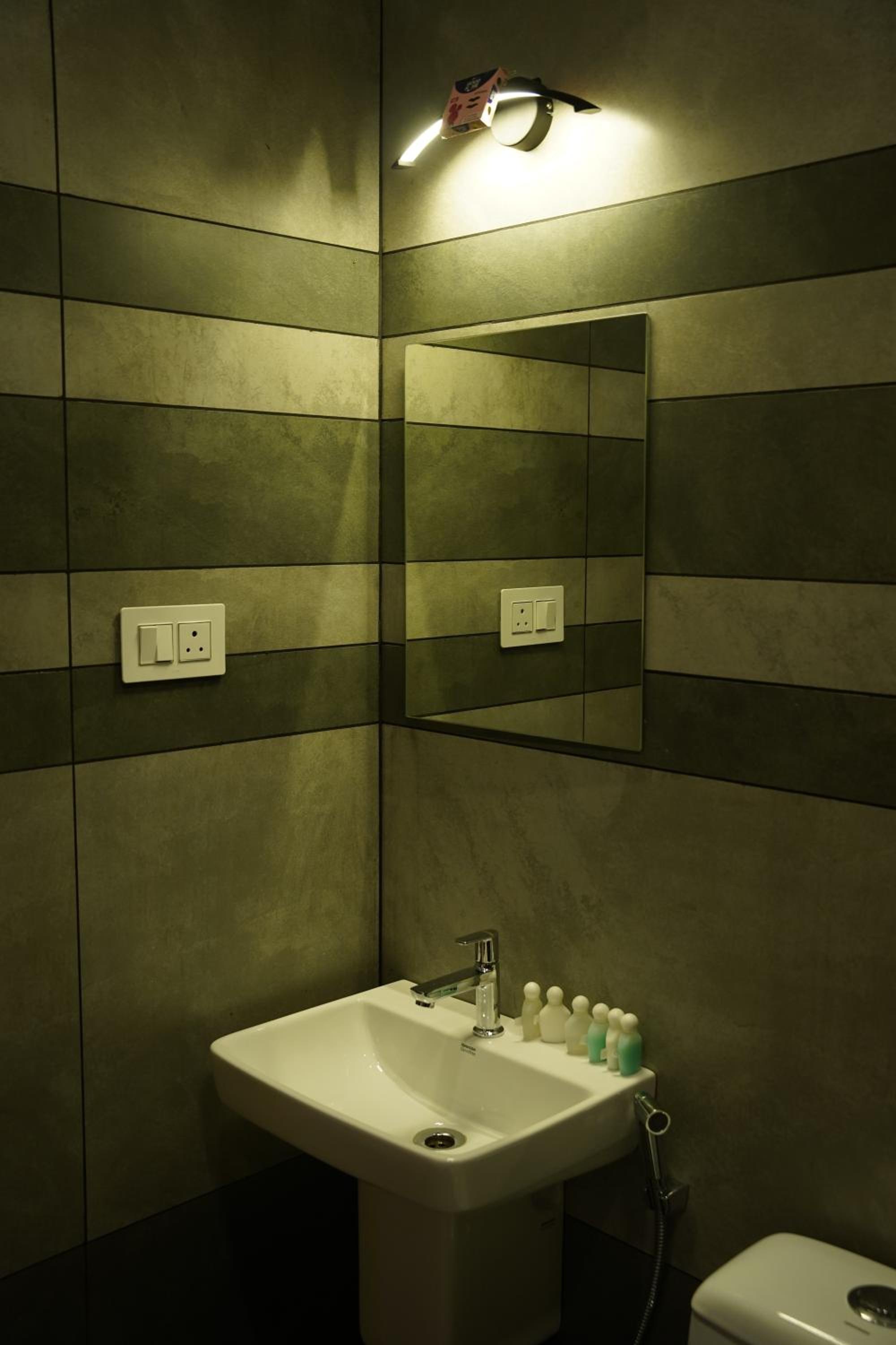 Two-Bedroom Villa - Photo 18