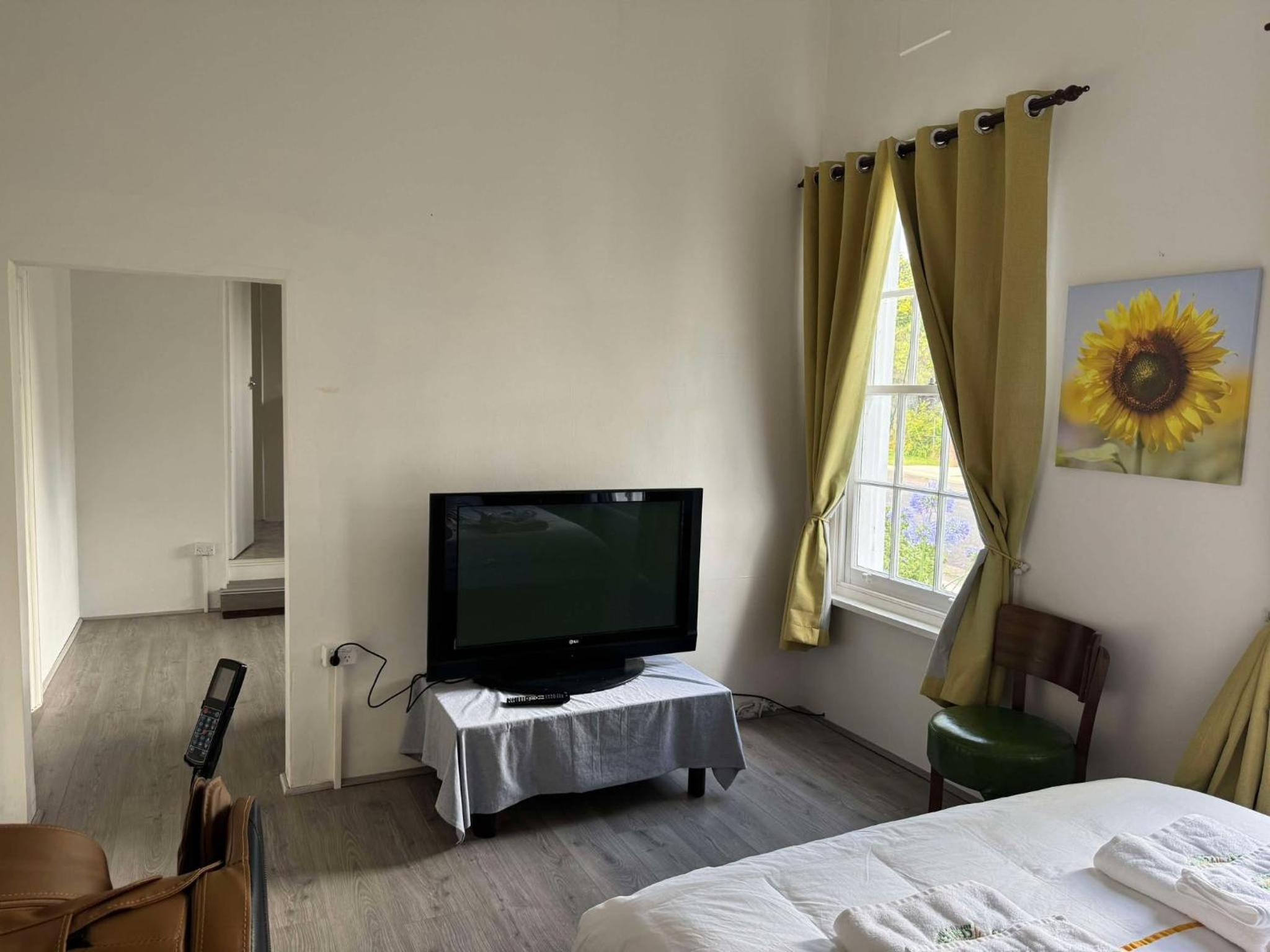 Deluxe Double Room - Photo 7