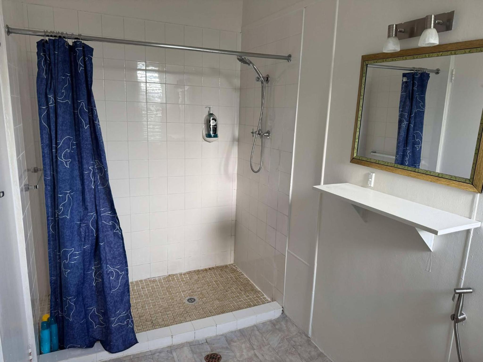 Deluxe Double Room - Photo 8