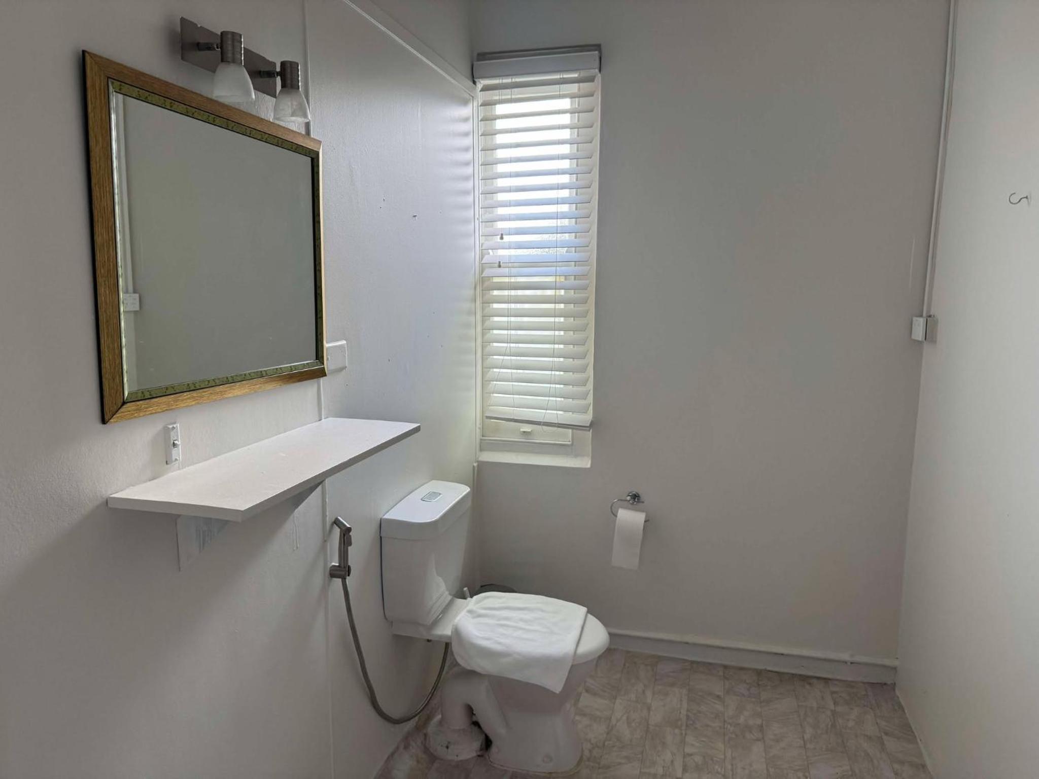 Deluxe Double Room - Photo 10