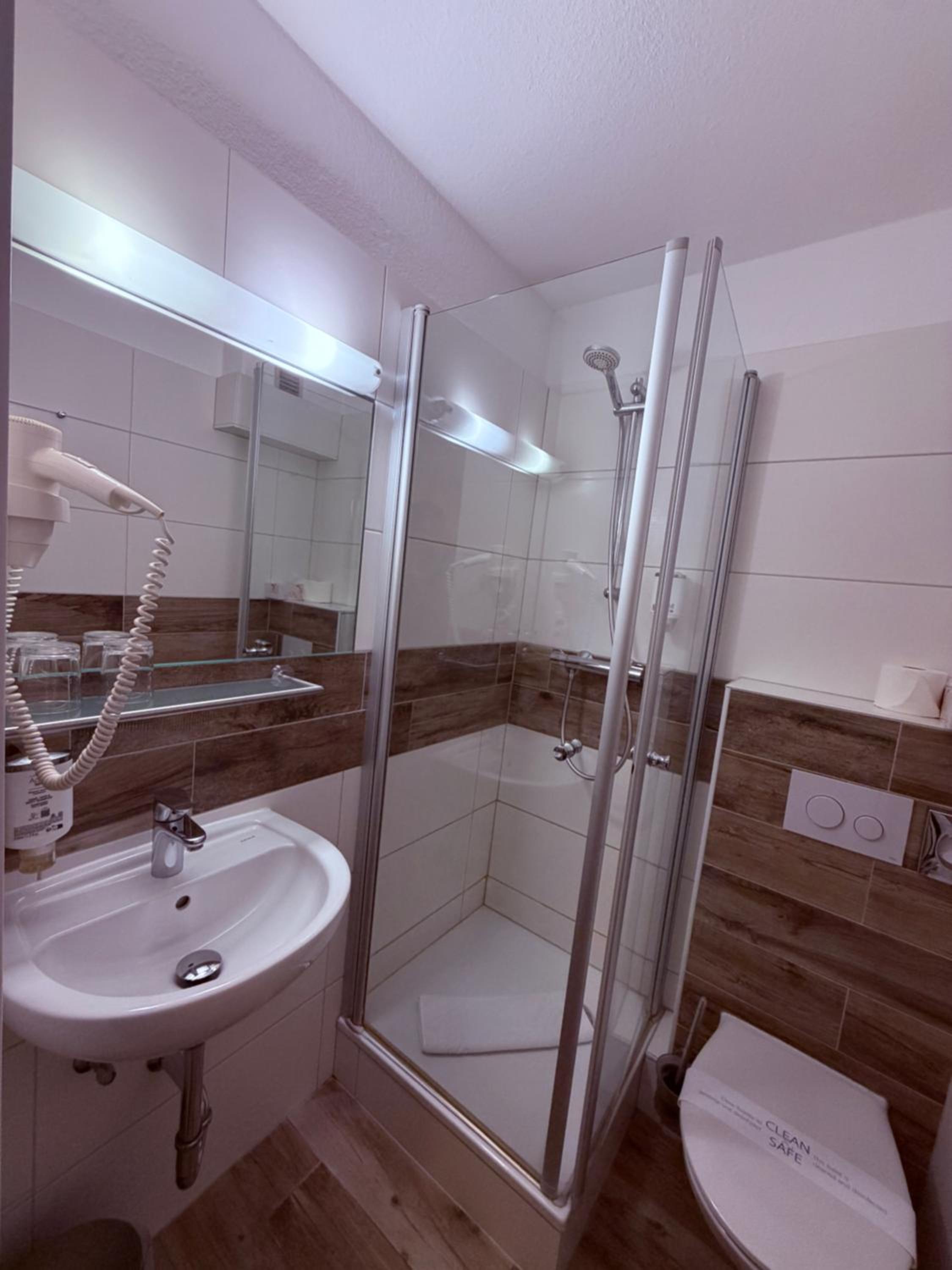Comfort Triple Room