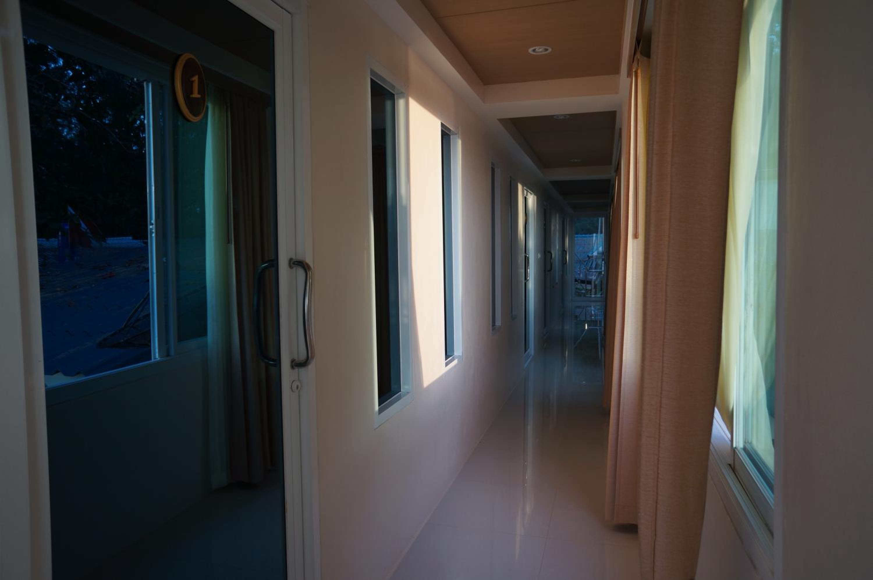 Economy Double Room - Photo 6