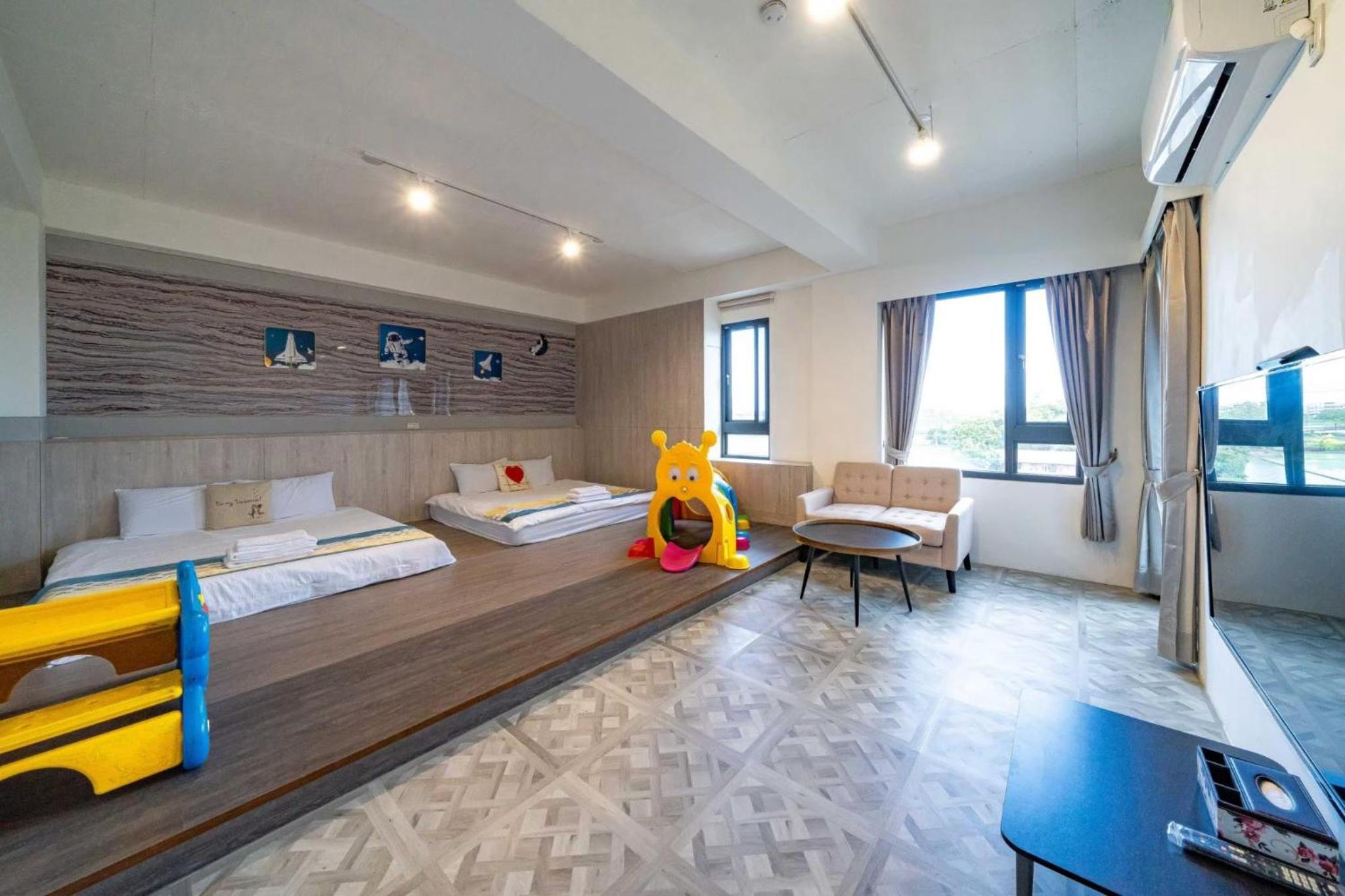 Deluxe Quadruple Room photo 3