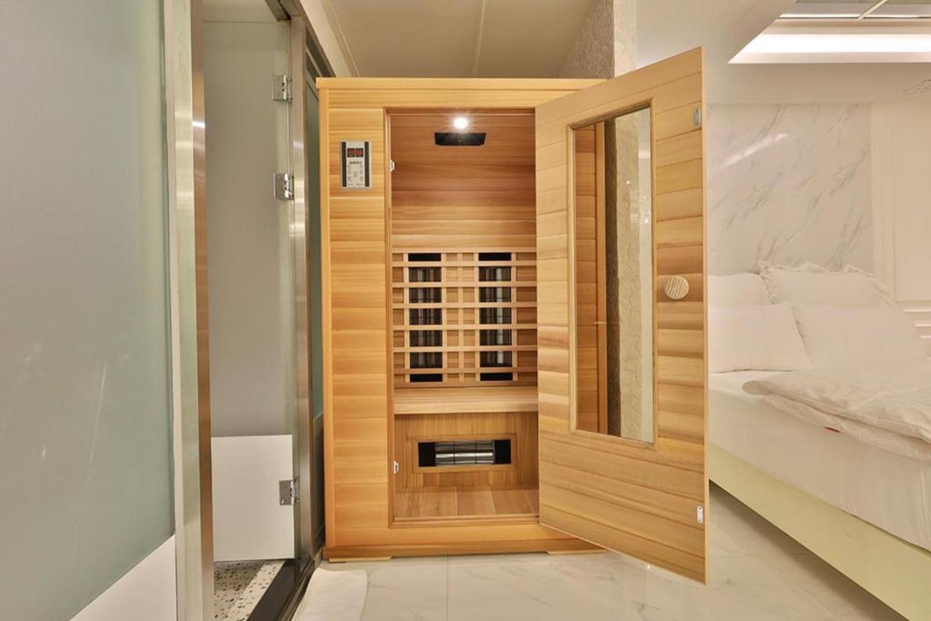 Premium Suite Couple Sauna - Photo 6