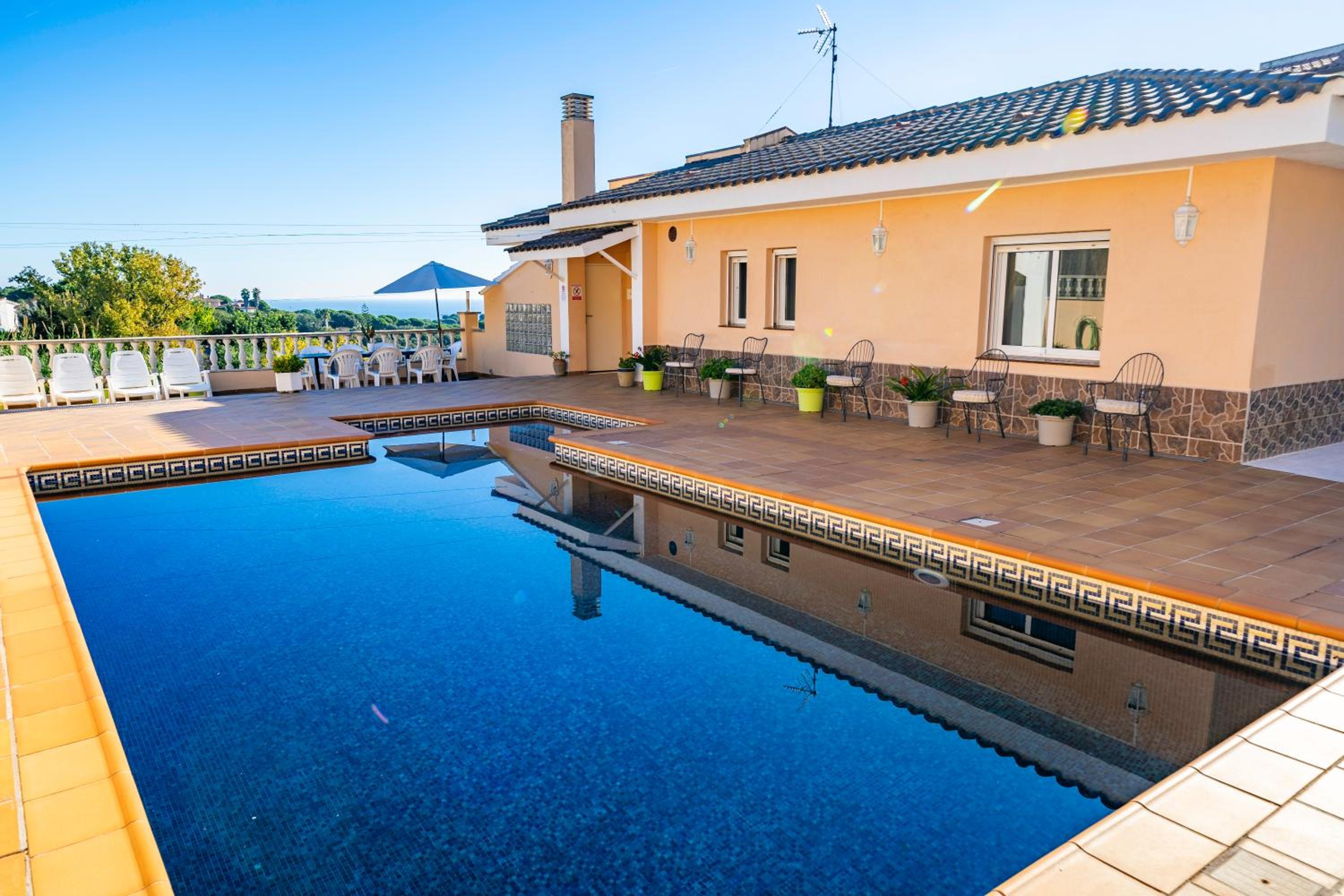 Villa photo 2