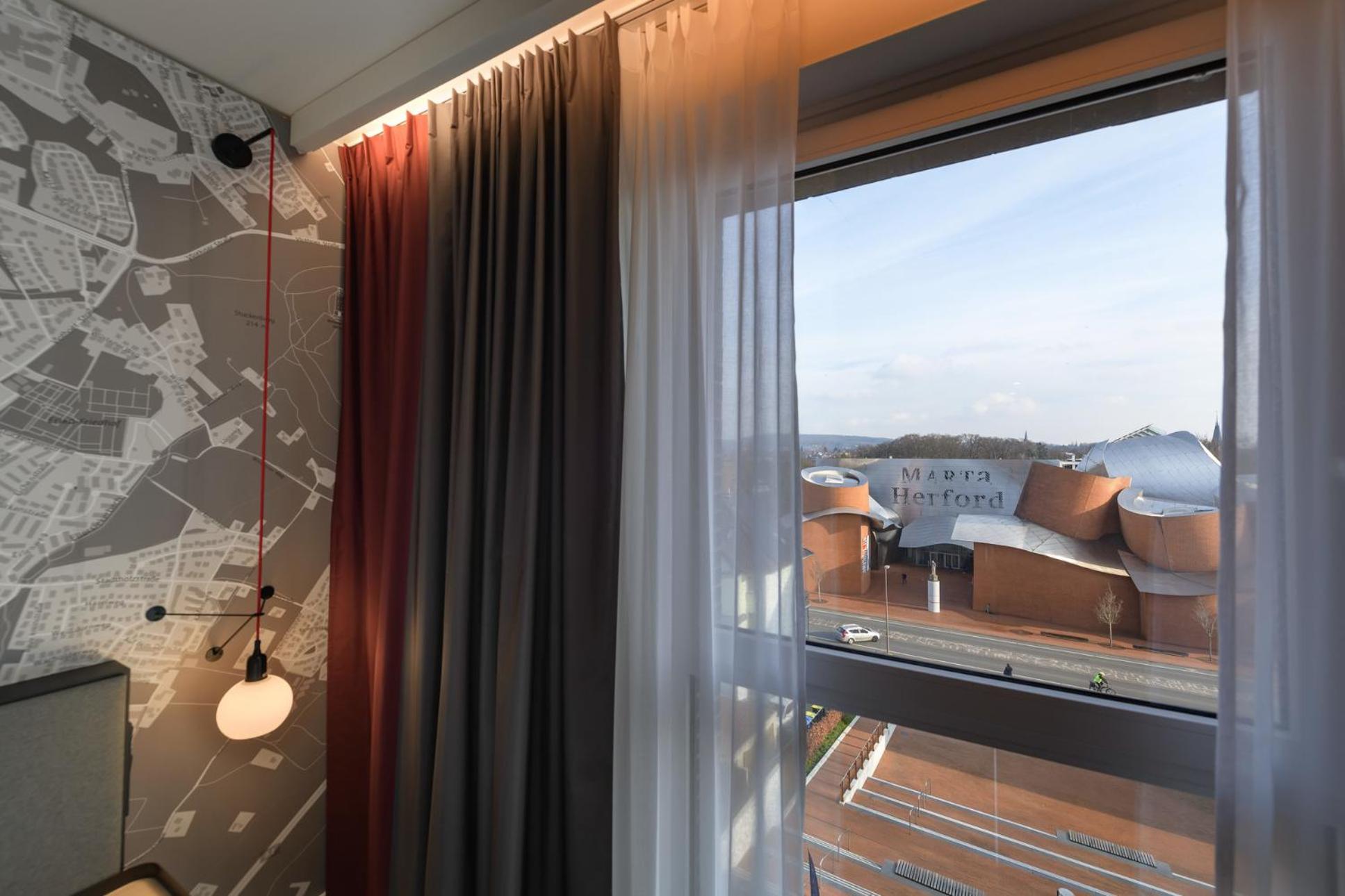 Business Double / Twin Room with View