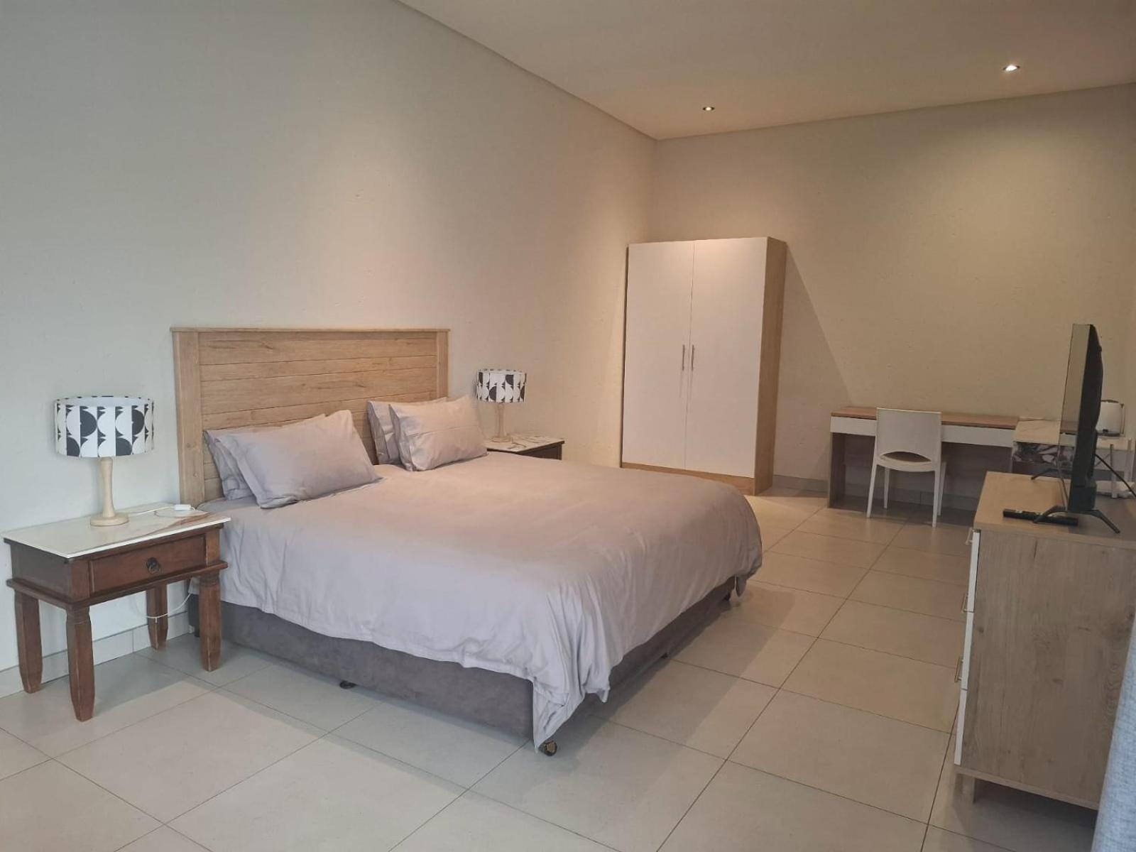 One-Bedroom Apartment with Terrace photo 2