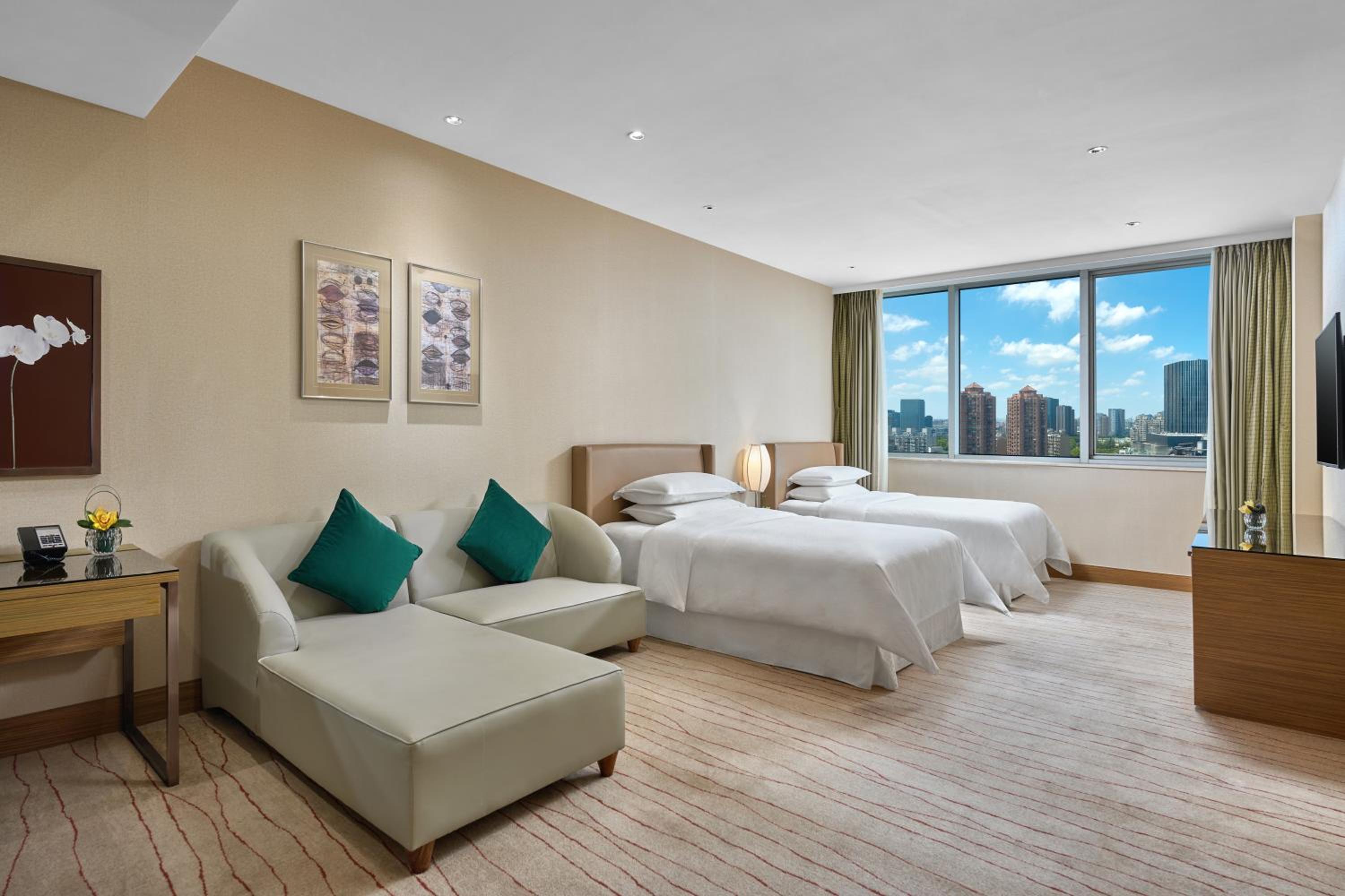 Superior Deluxe Interconnecting Twin Room