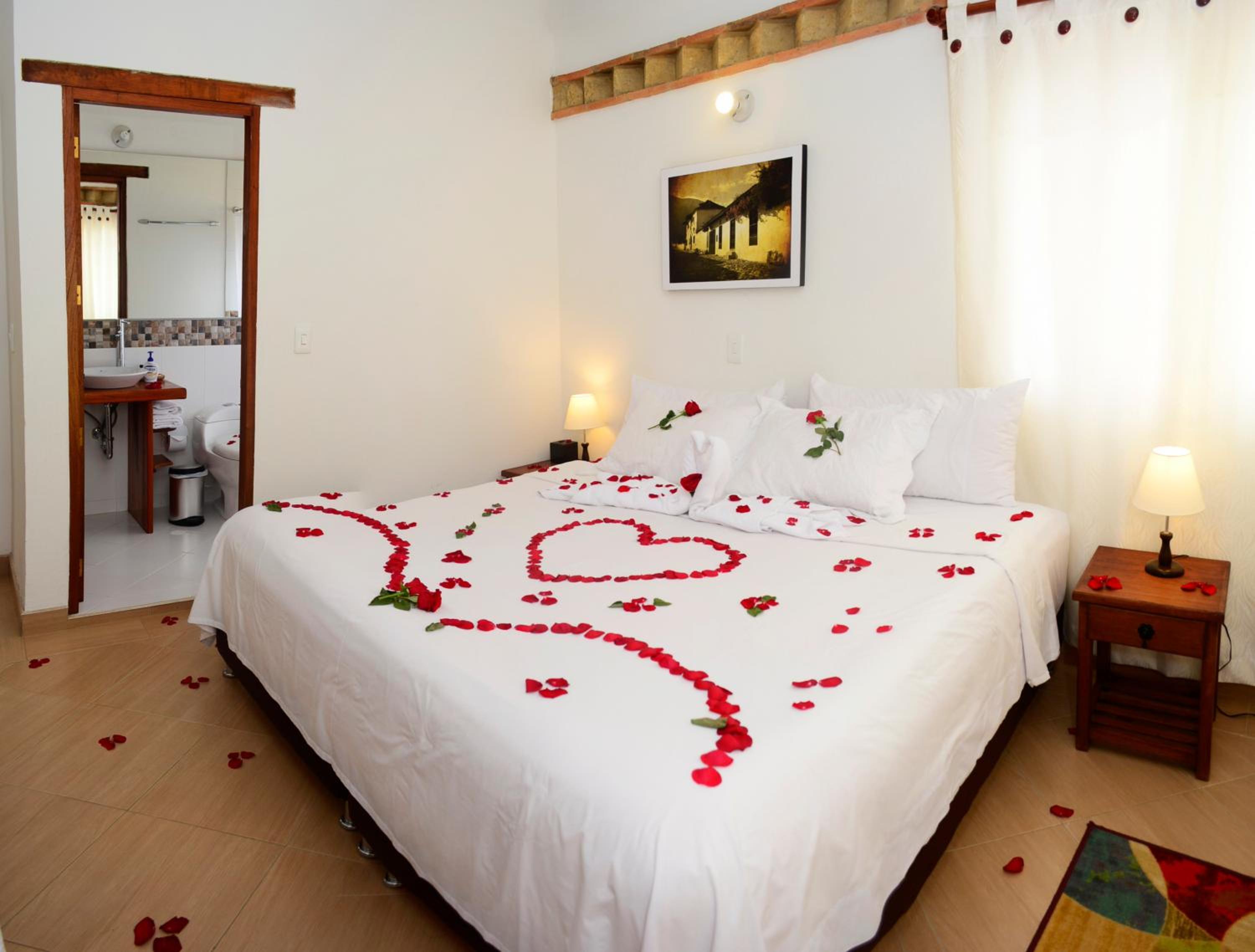 King Suite with Balcony photo 3