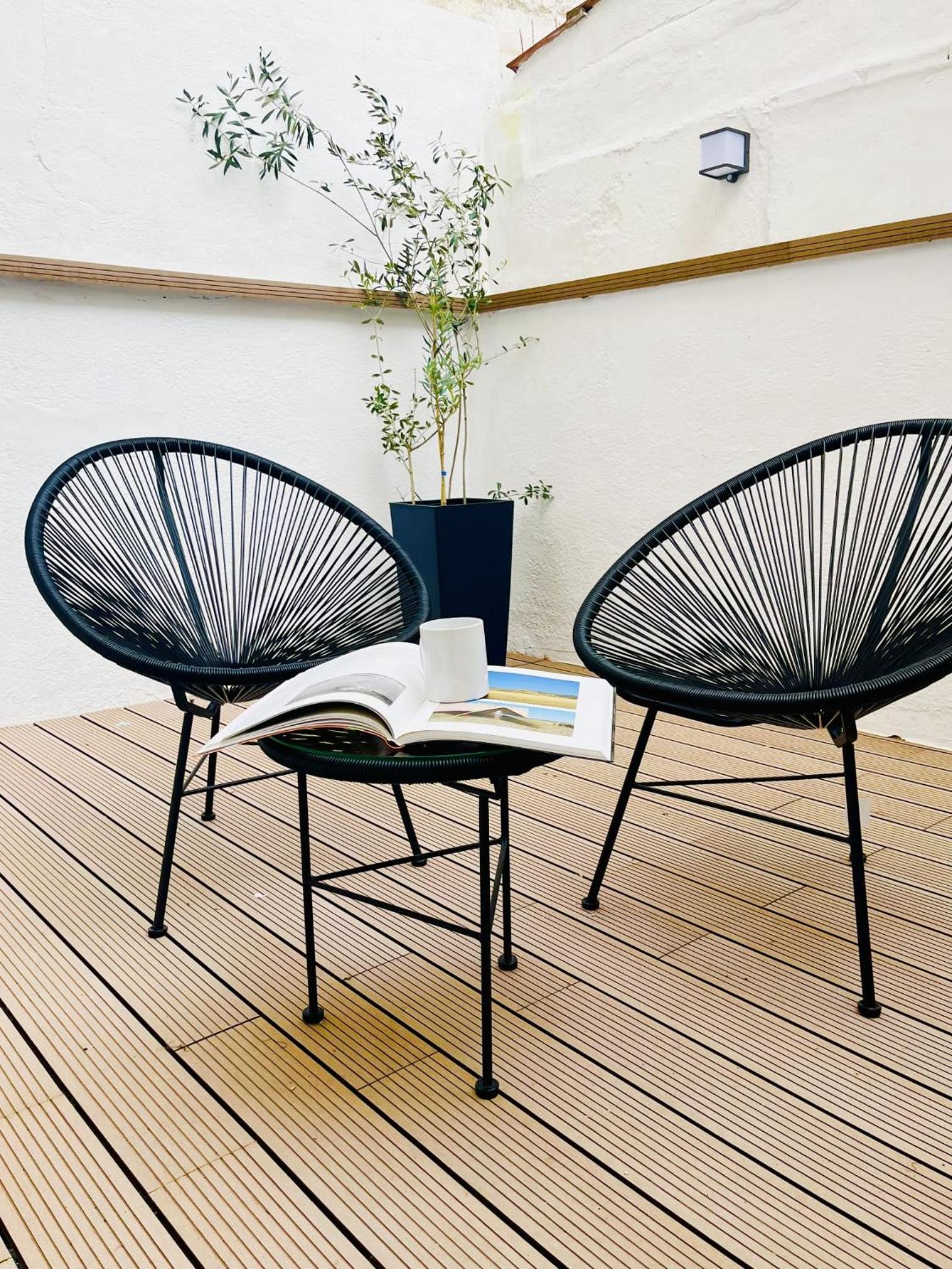 One-Bedroom Apartment with Terrace