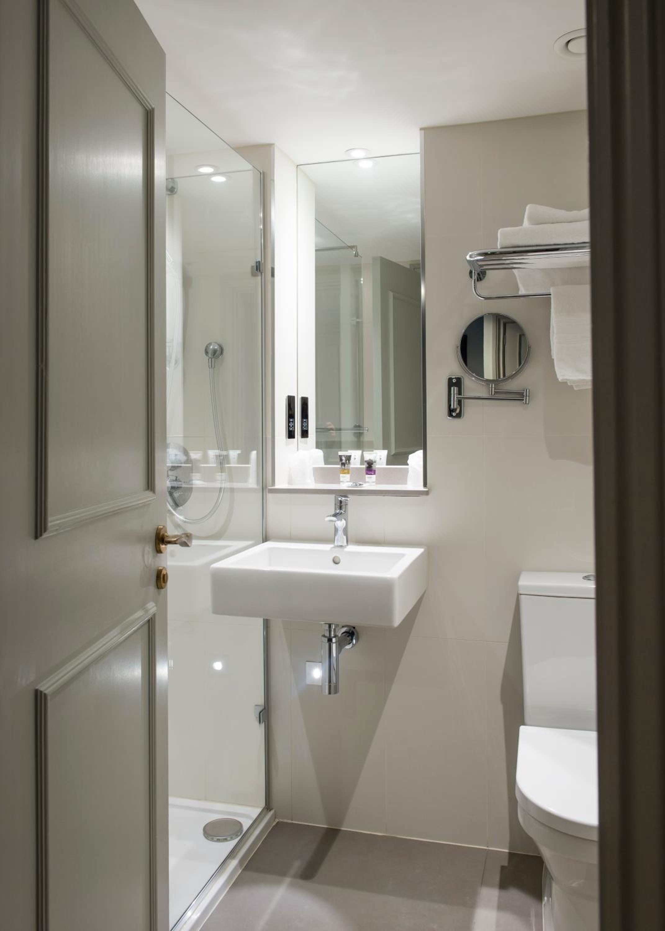 Superior Twin Room photo 2
