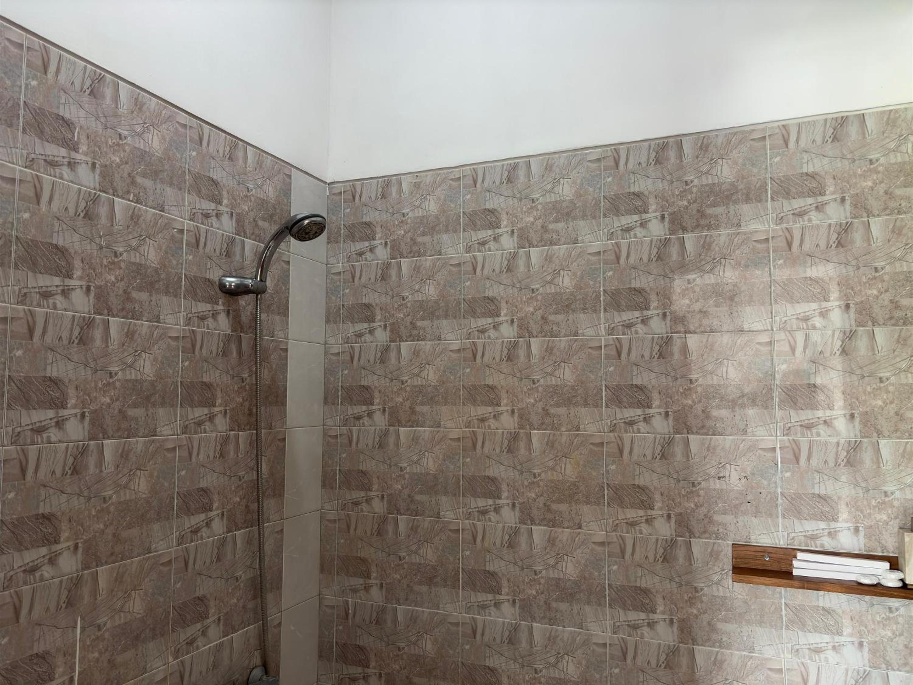 Deluxe Room - Photo 7