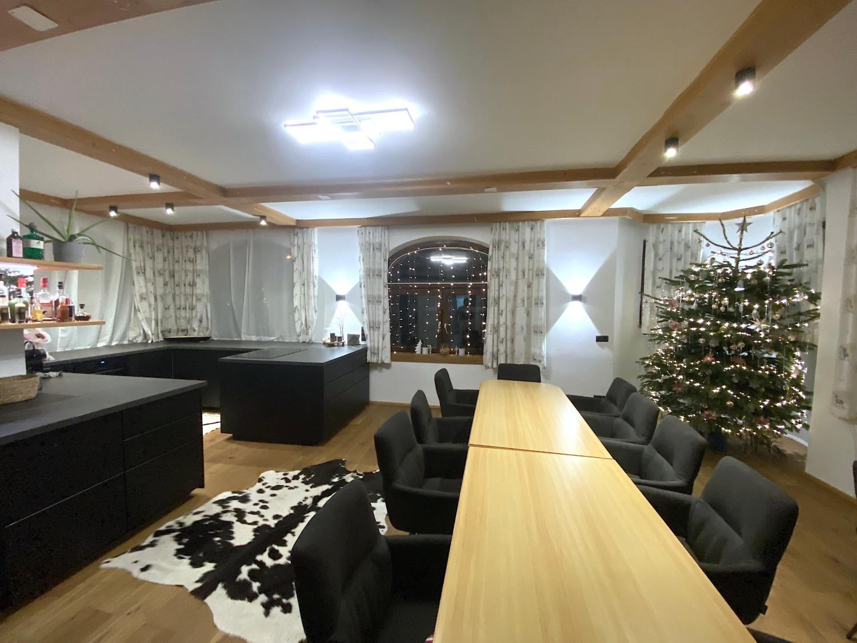 Apartment - Split Level photo 2