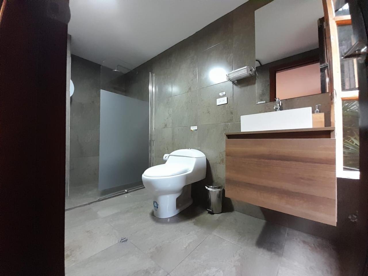Double Room with Private Bathroom photo 3