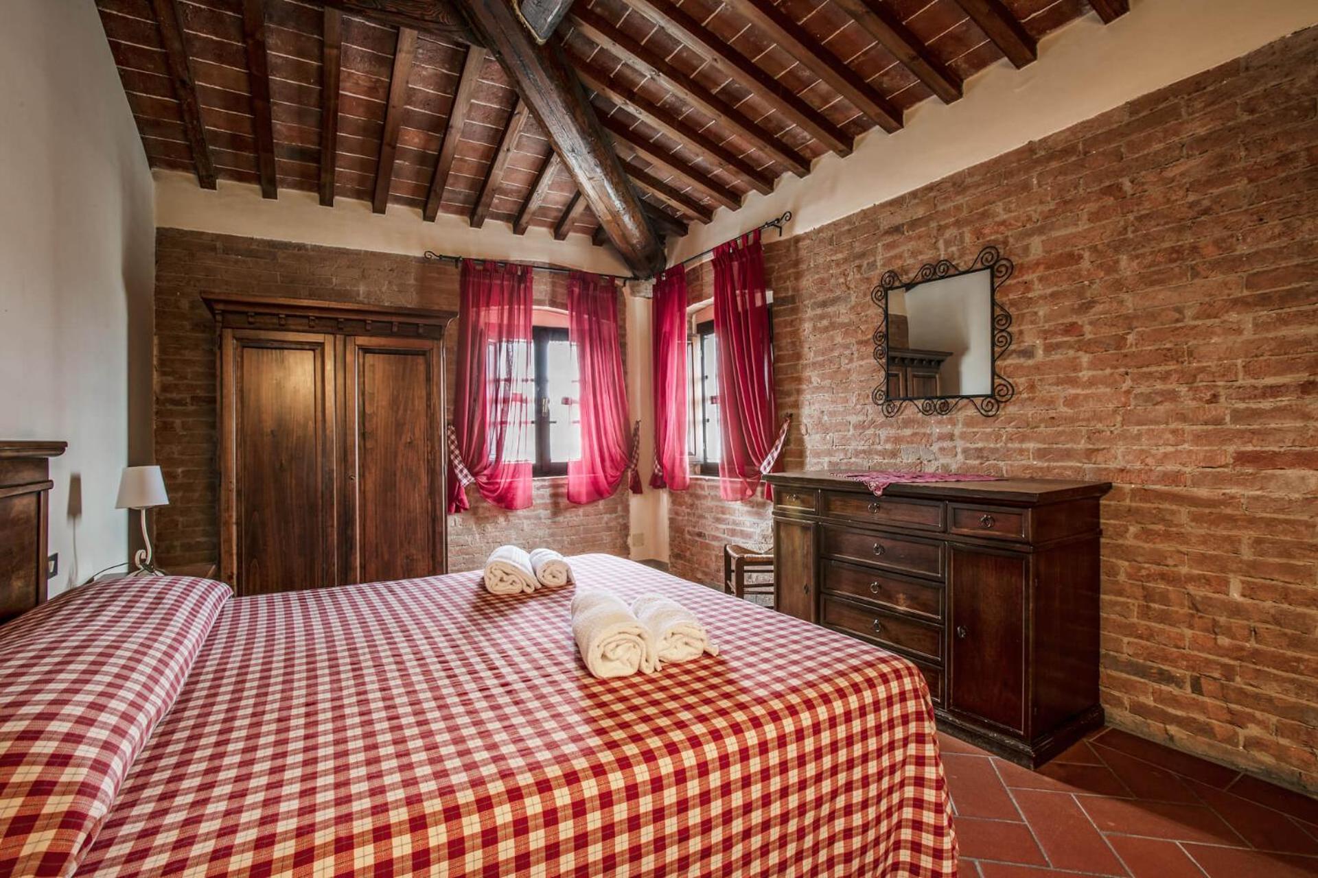 Two-Bedroom Superior Apartment - Main Farmhouse photo 2