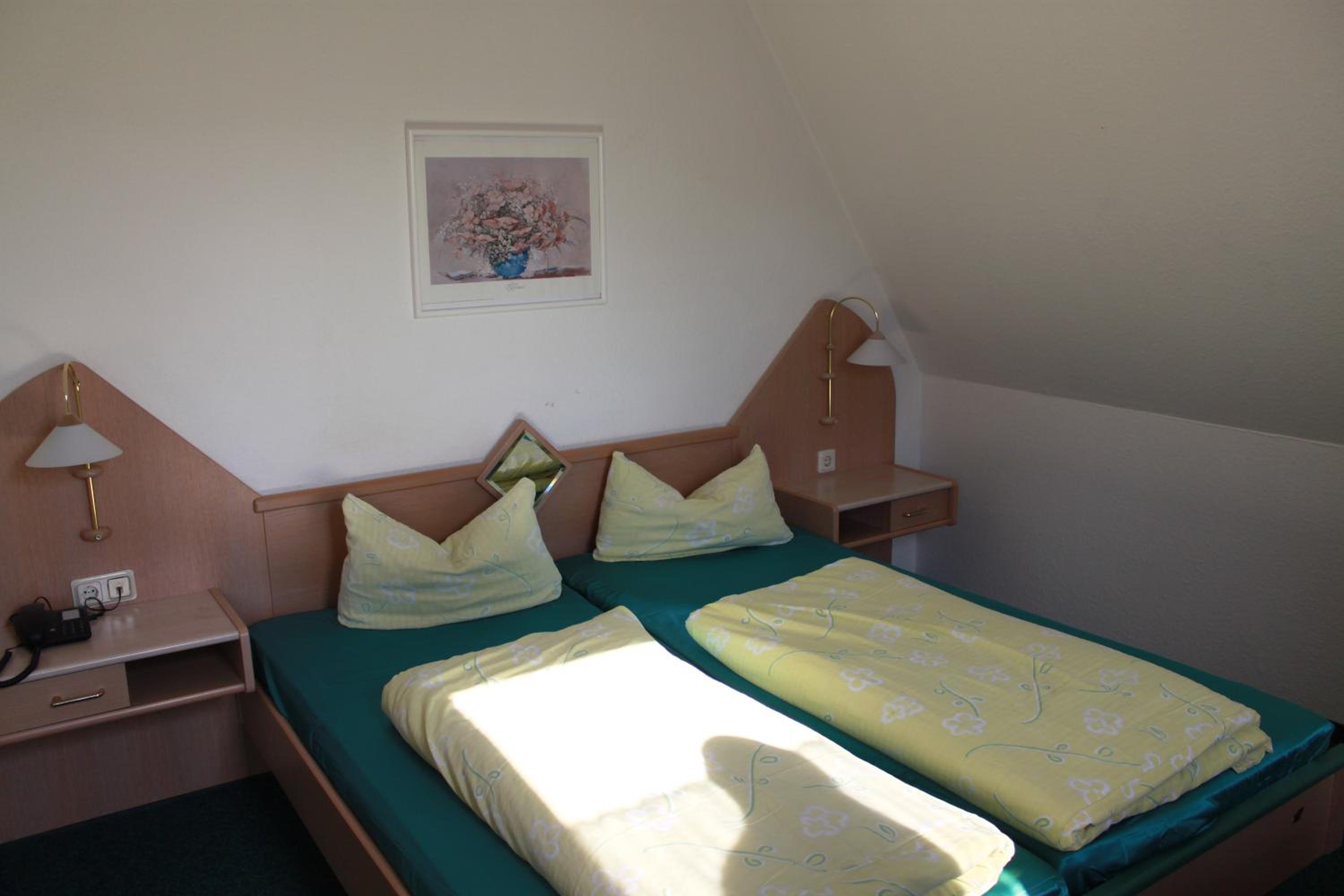 Double Room - Photo 6
