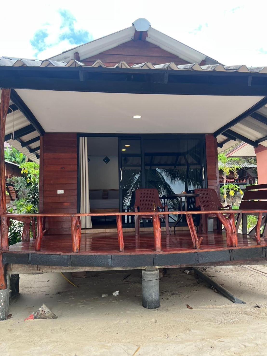 Bungalow with Sea View