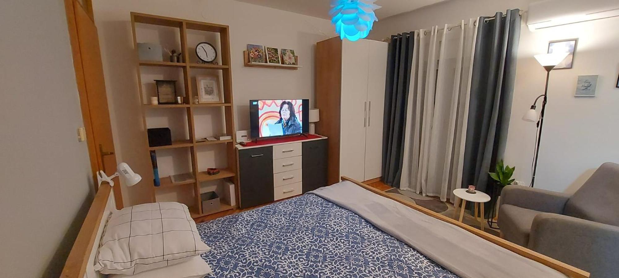 Studio Apartment photo 3