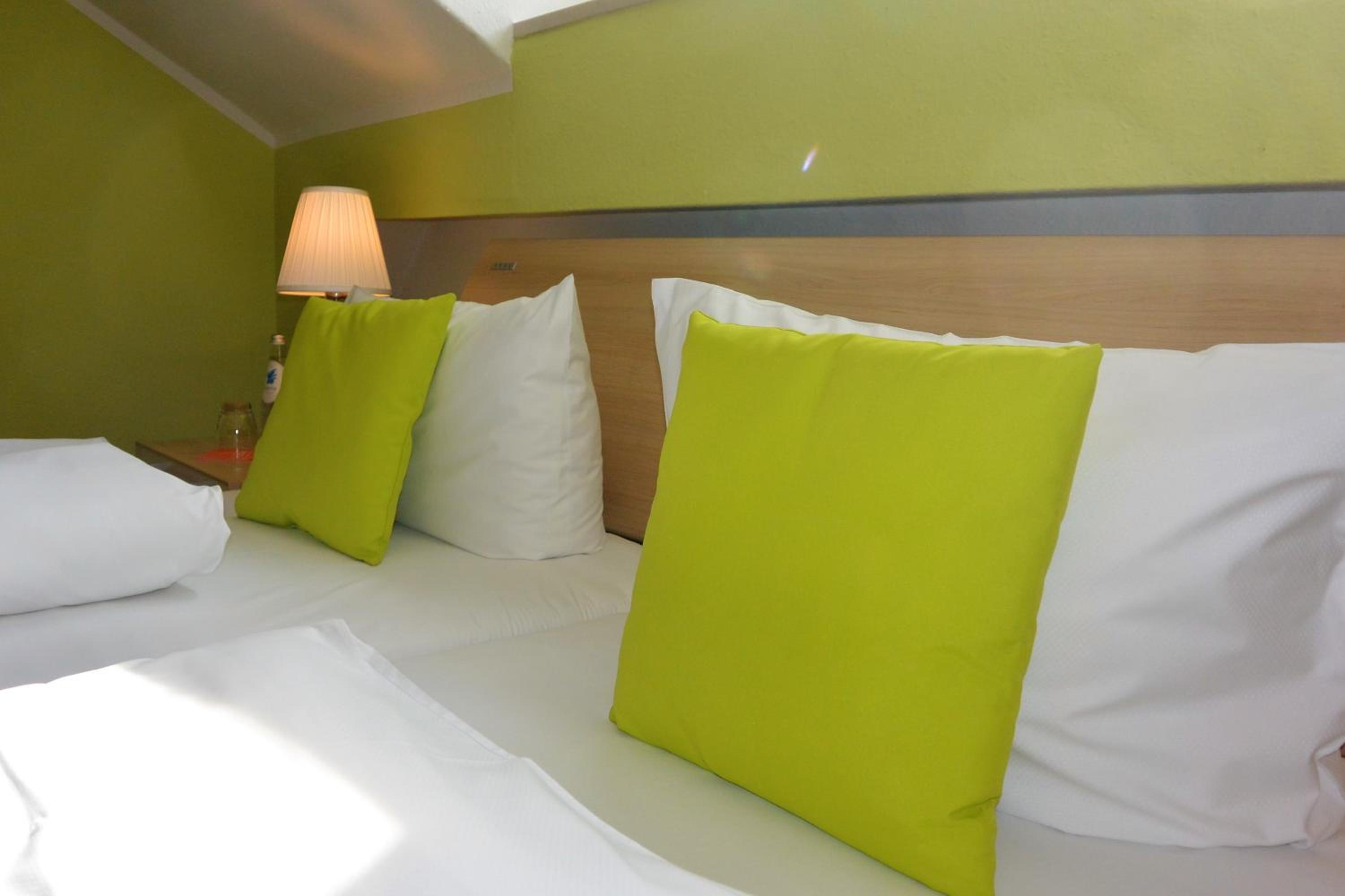 Double Room - Photo 15