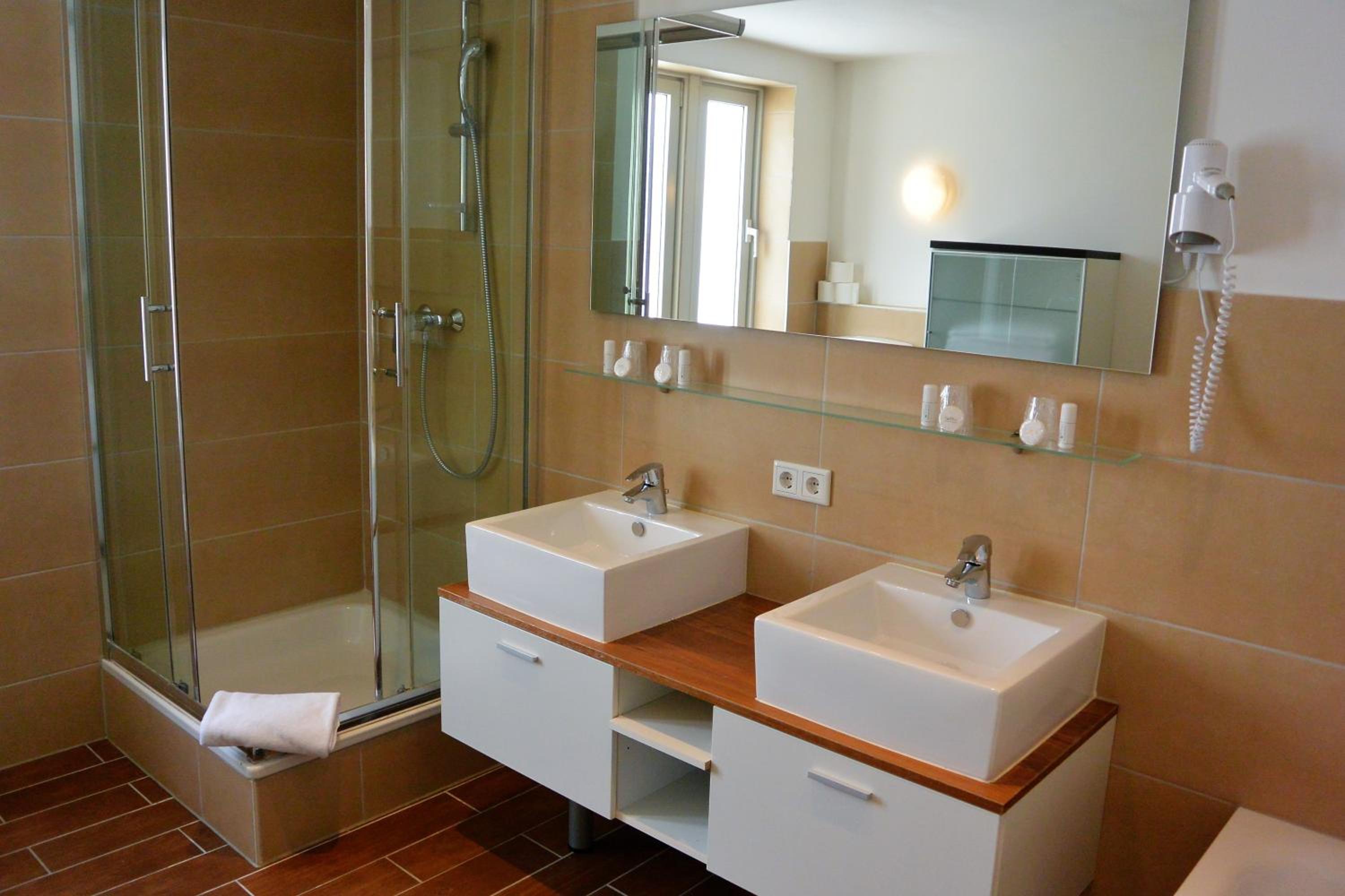 Double Room - Photo 14