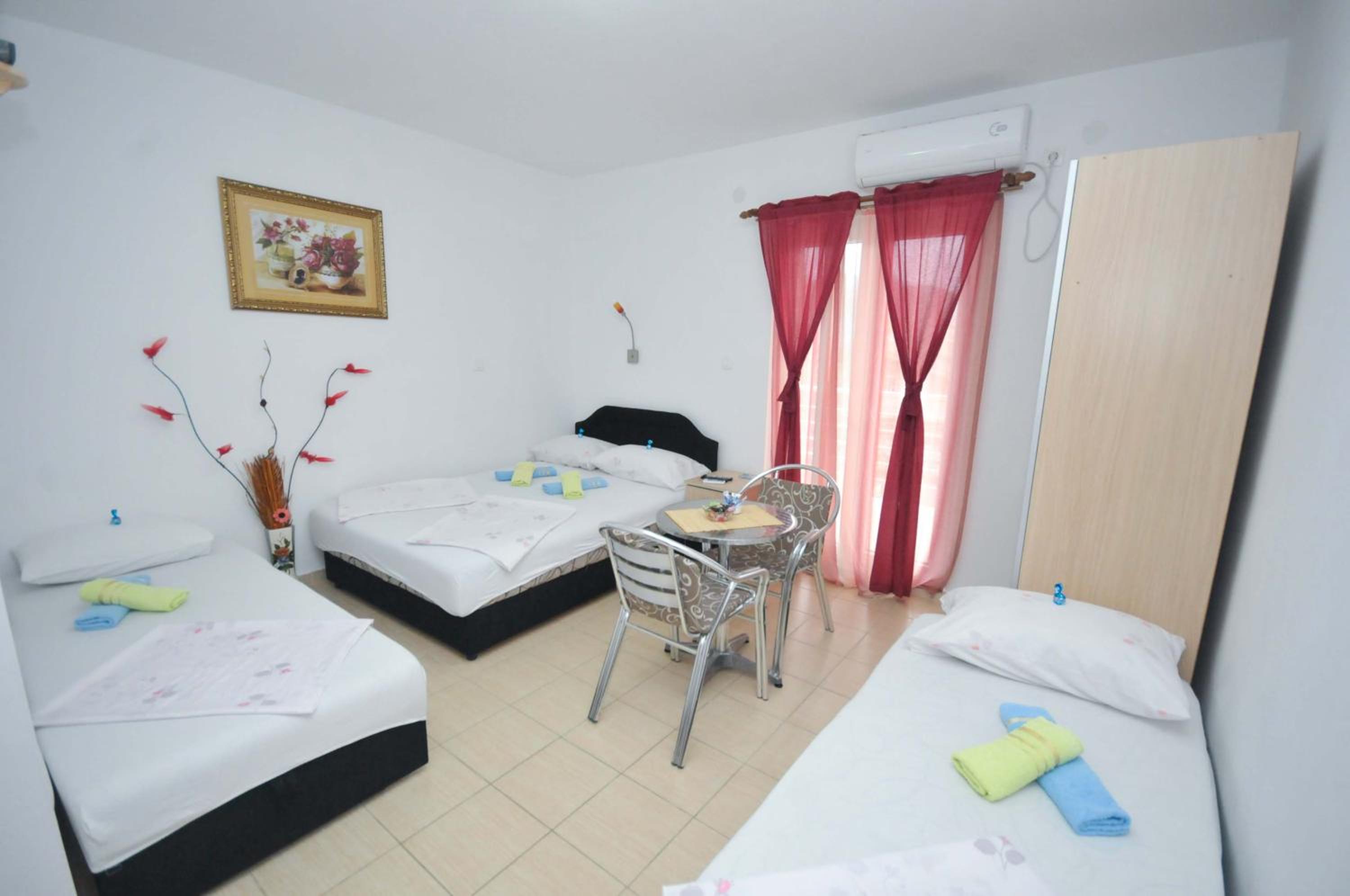 Comfort Studio Apartment with Terrace