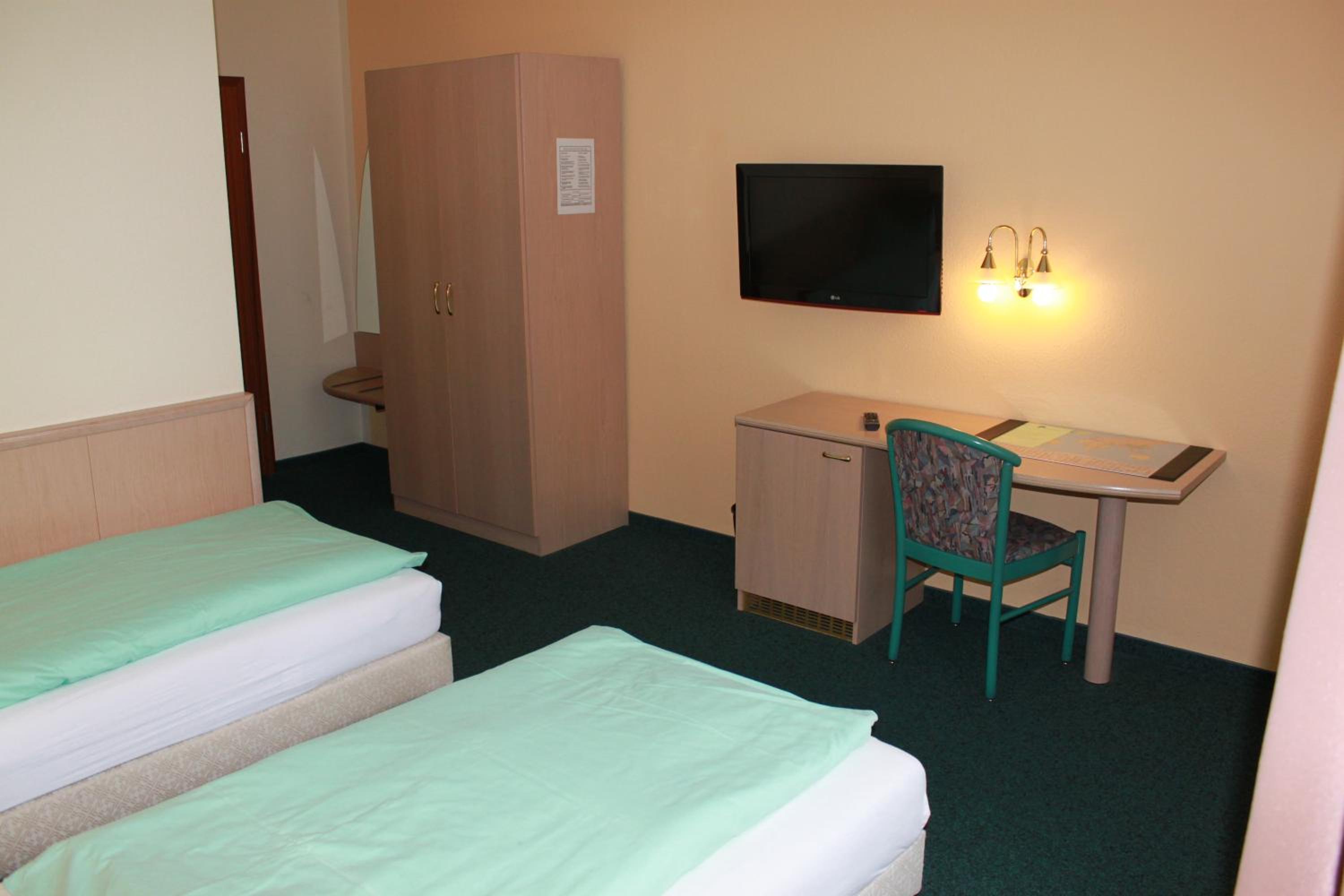 Double Room - Photo 4