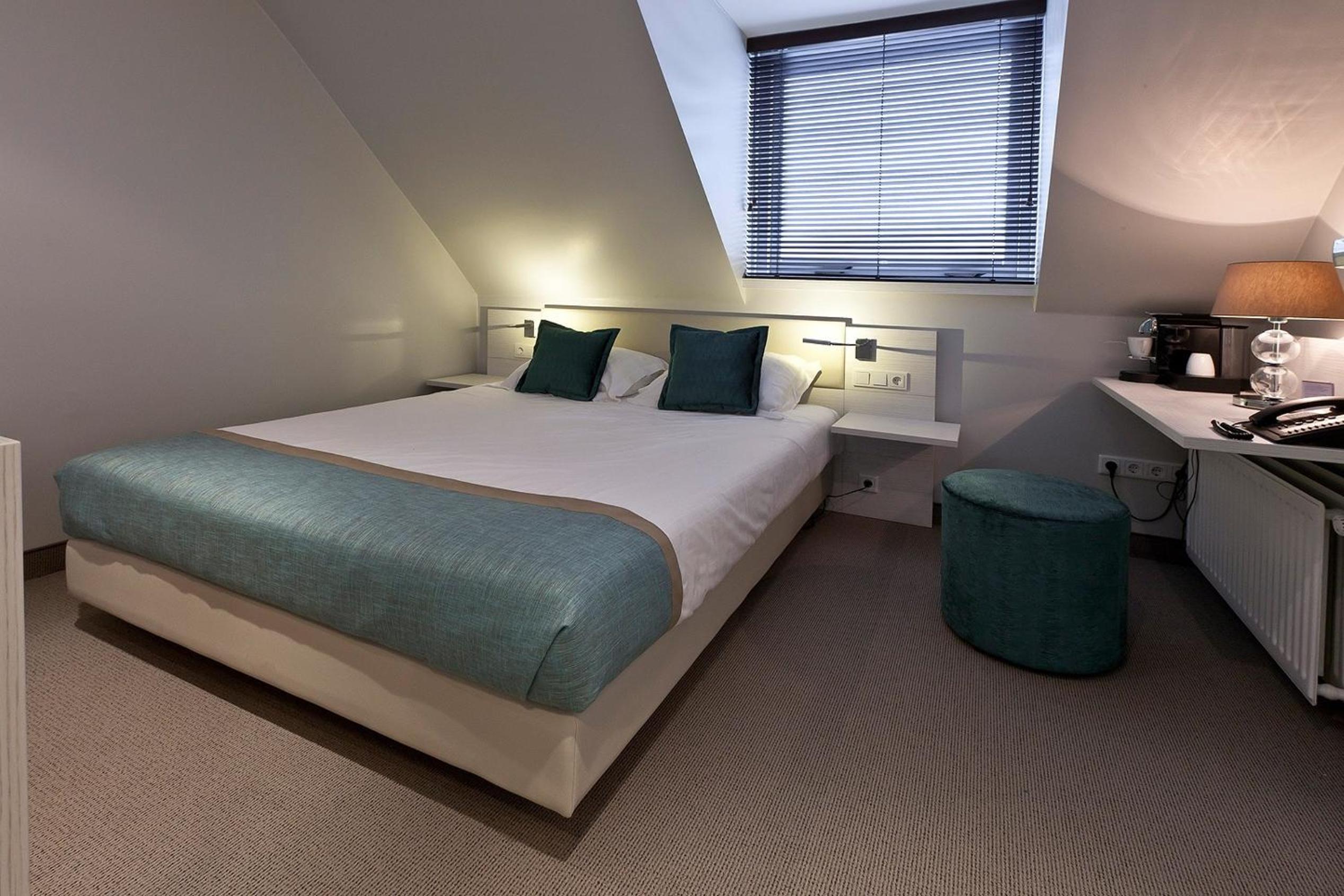 Small Single Room photo 2