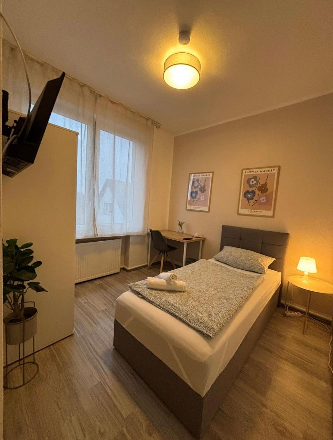 Single Room photo 3