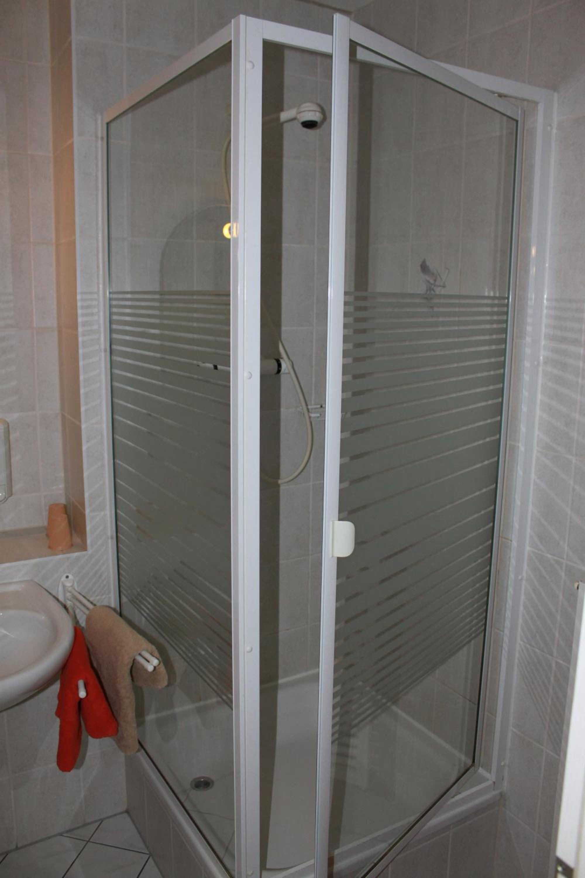 Double Room - Photo 7