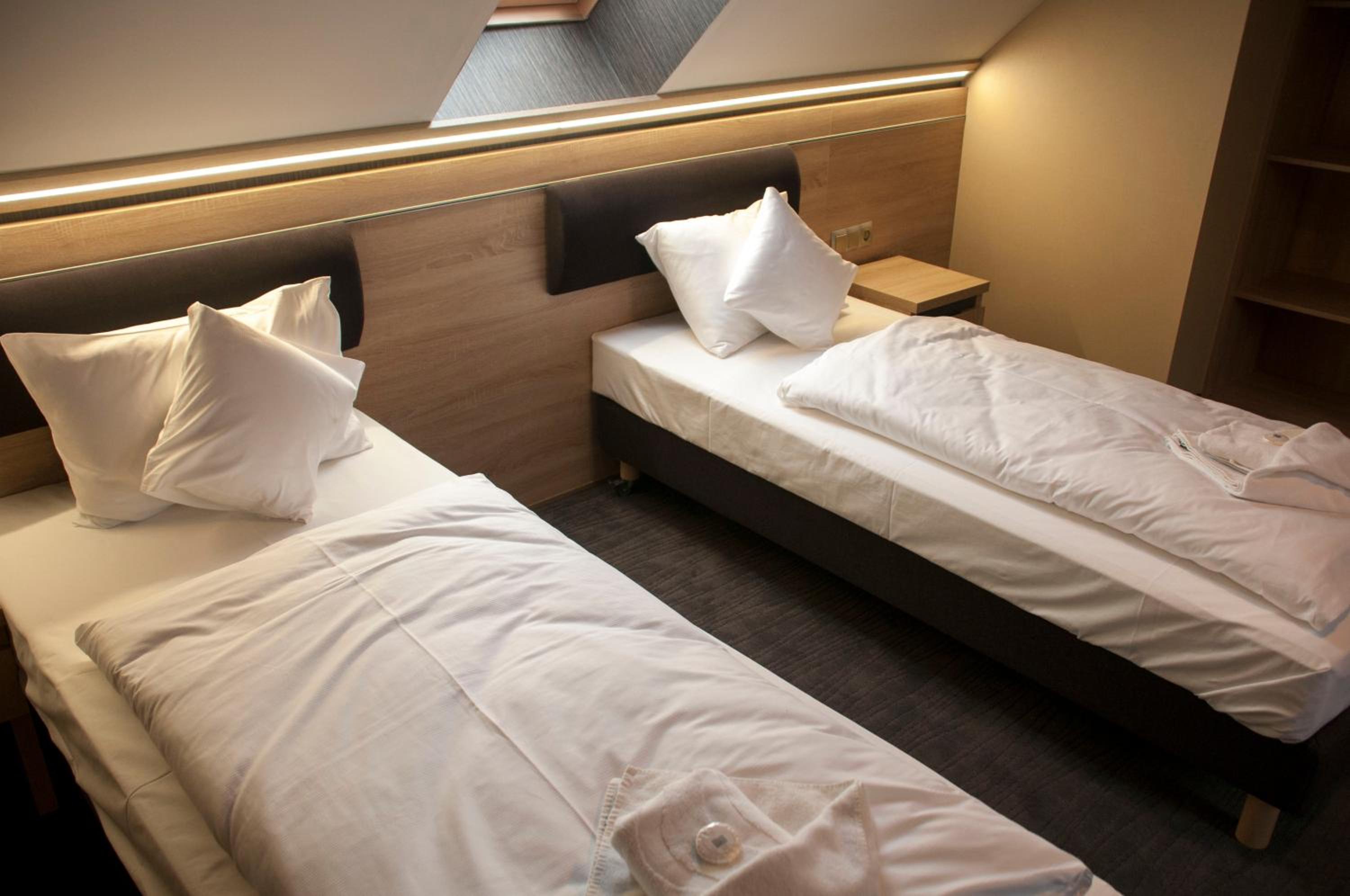 Duplex Room with Extra Bed - Photo 1