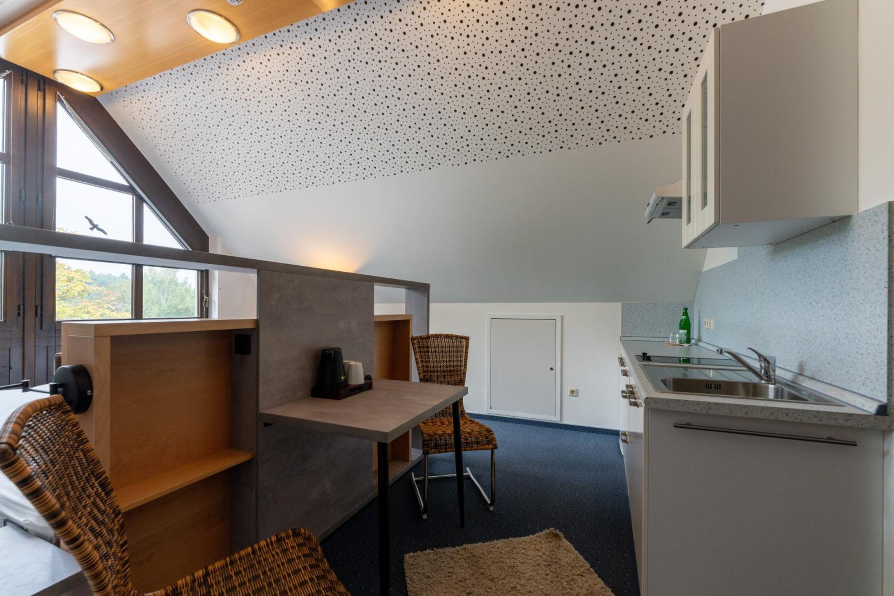 Double Room - Photo 10