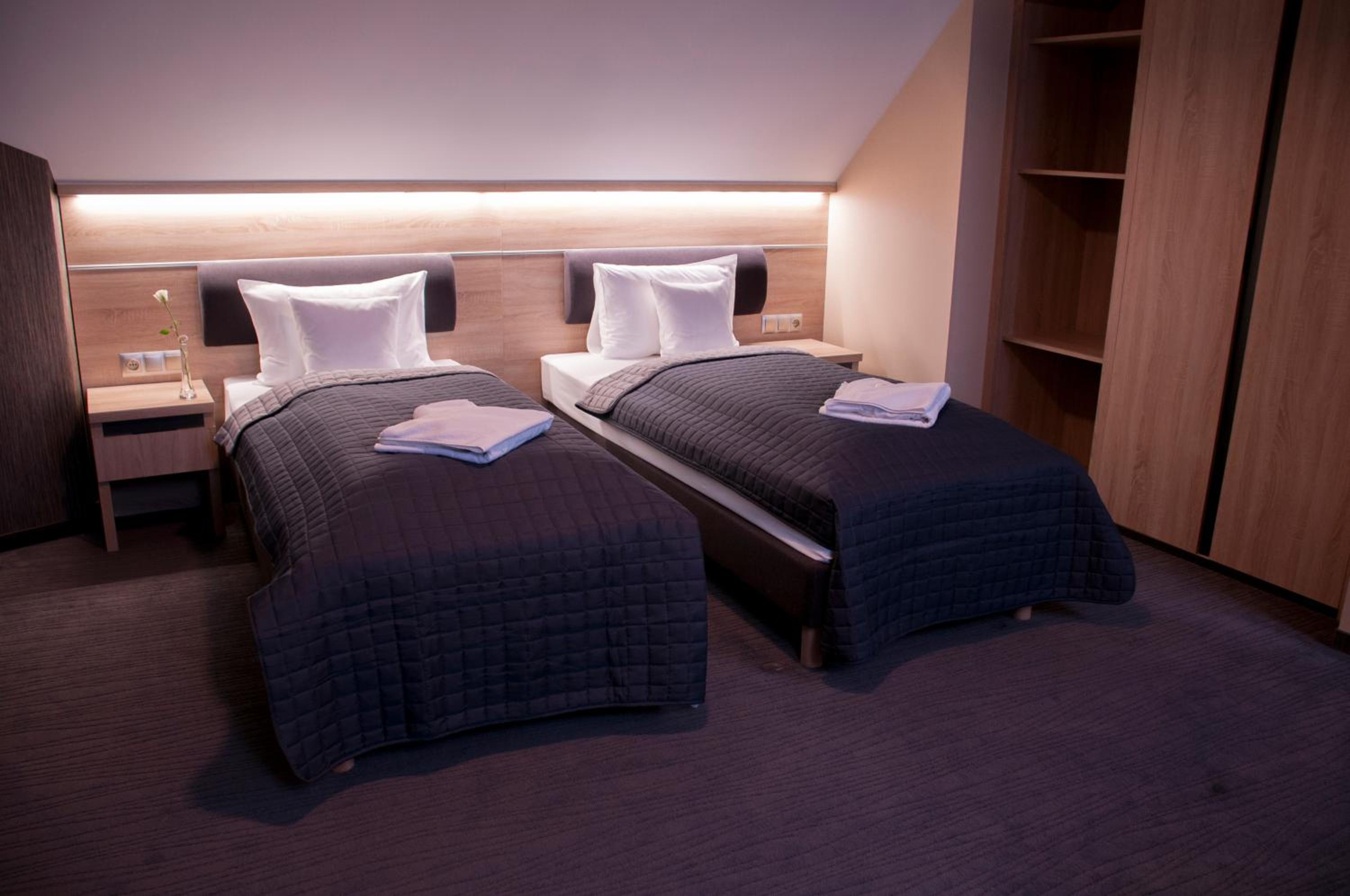 Double Room - Photo 3