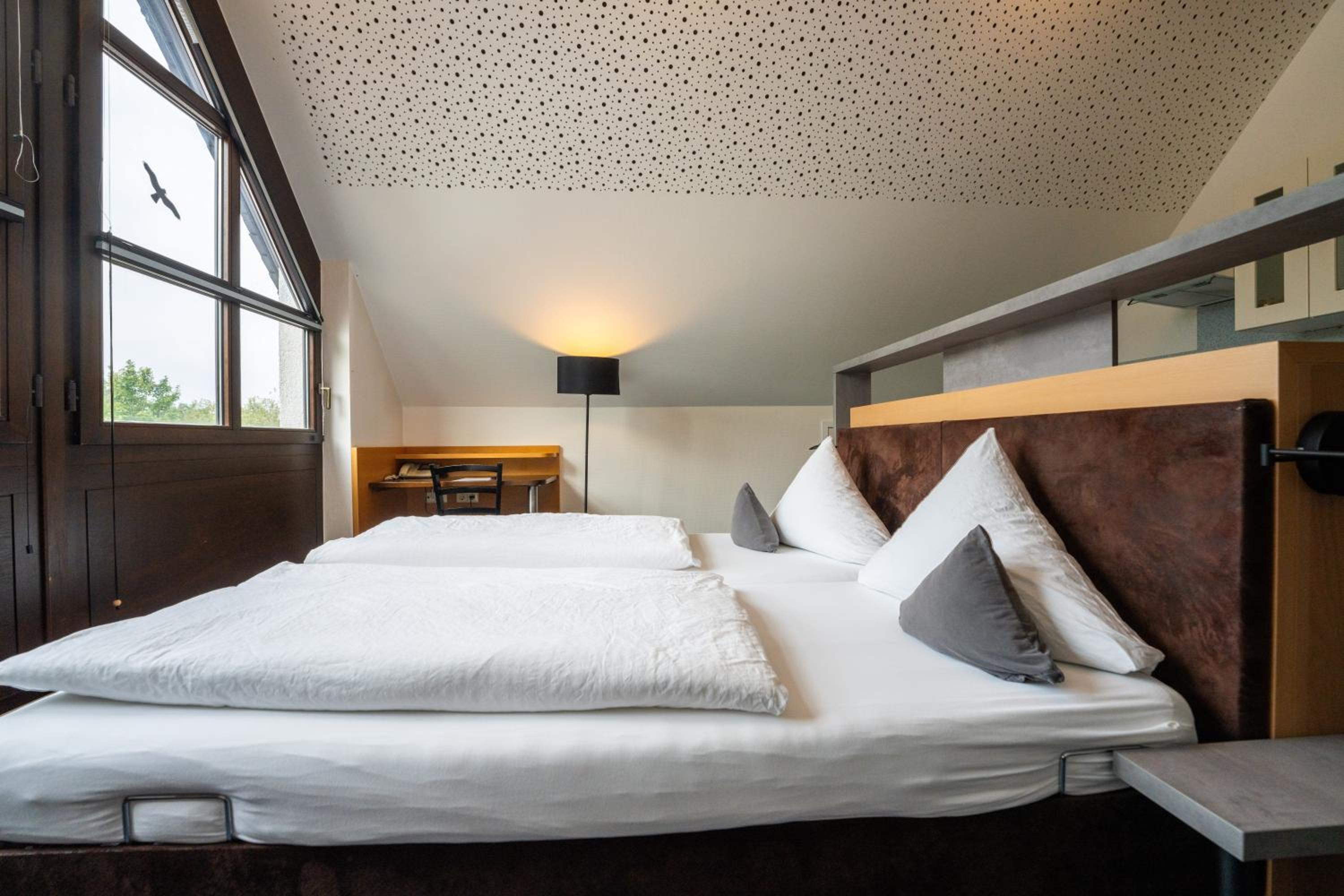 Double Room - Photo 5