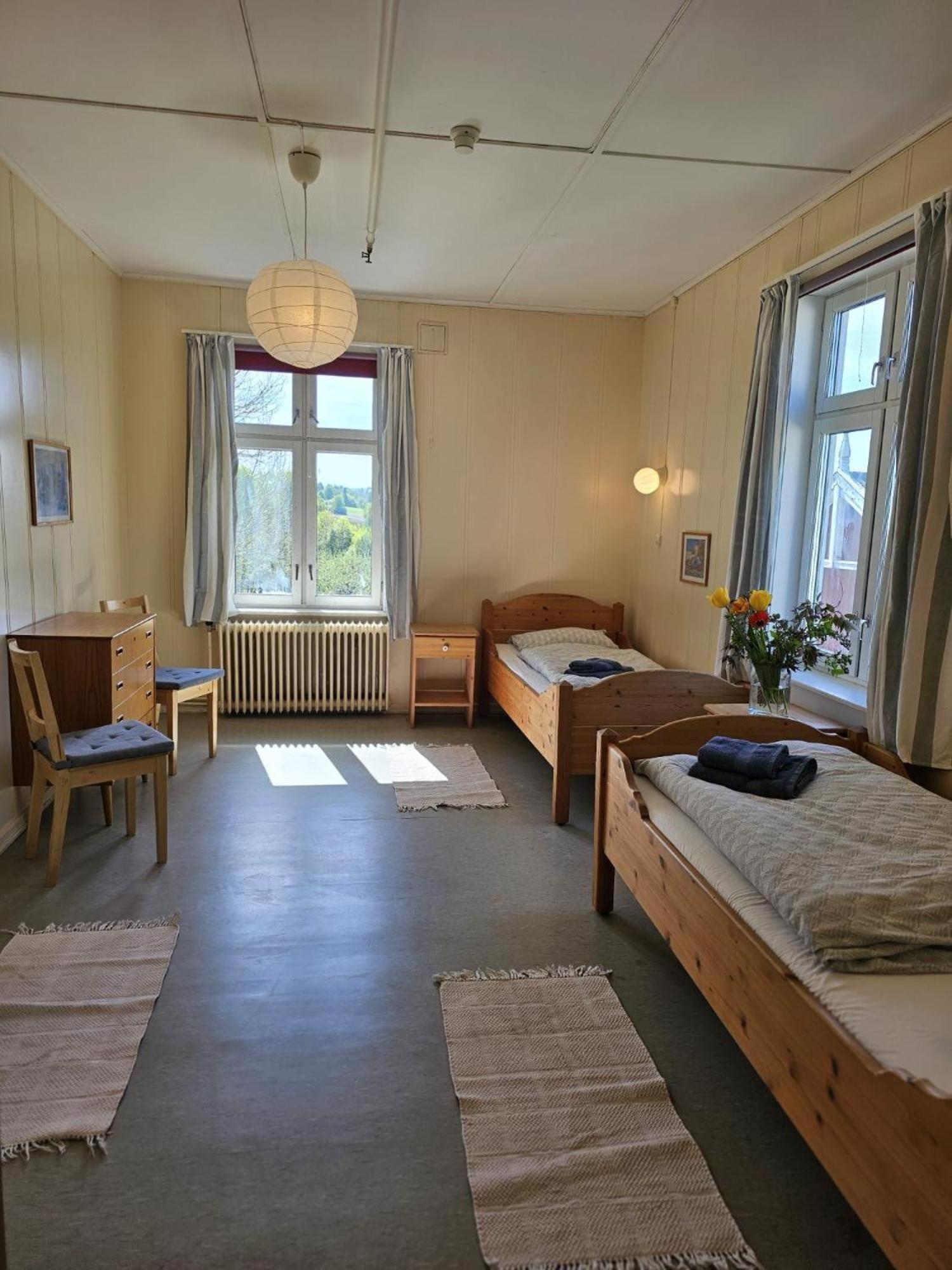 Twin Room with Garden View - Photo 2