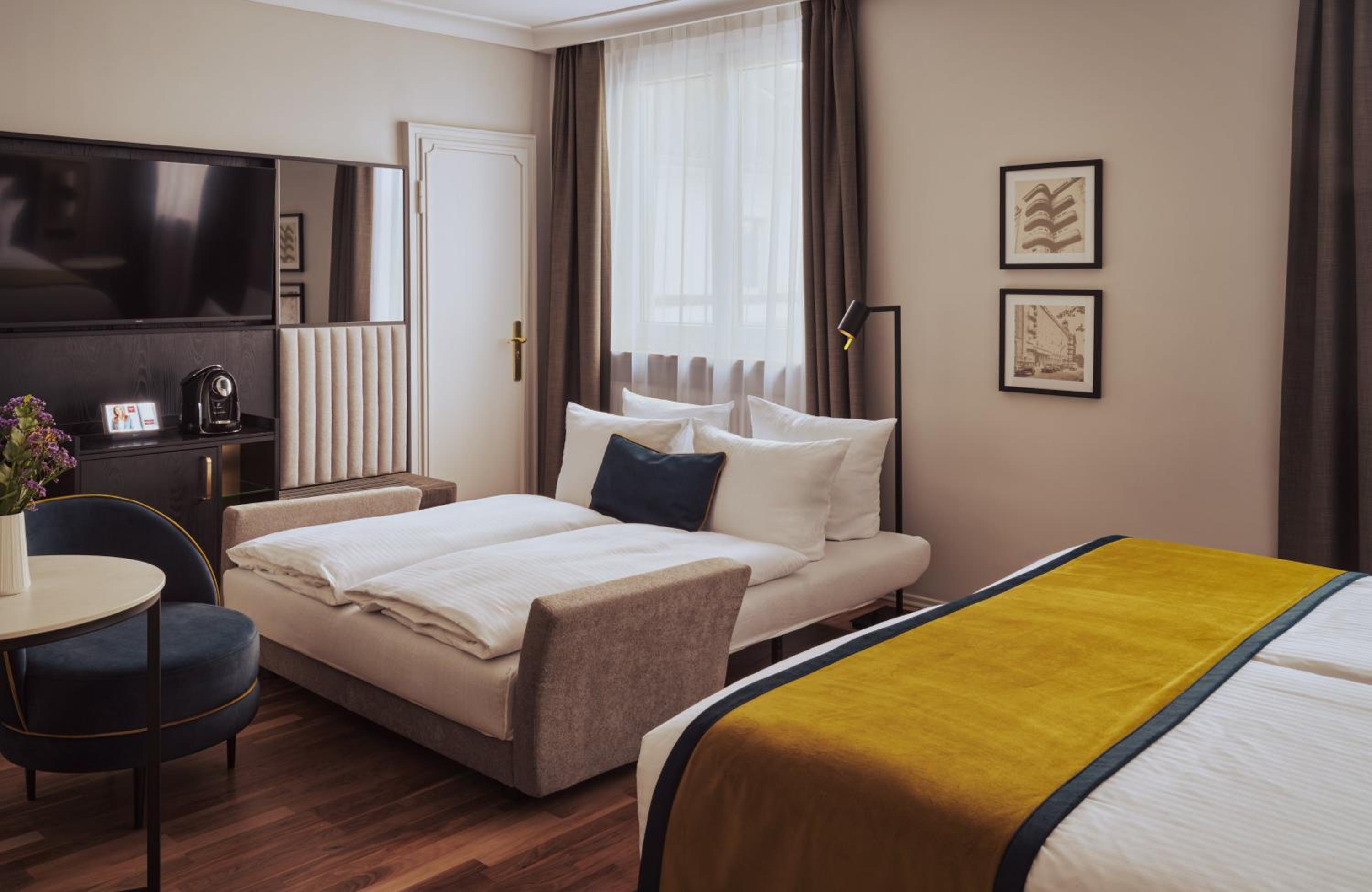 Premium Quadruple Room - Photo 4